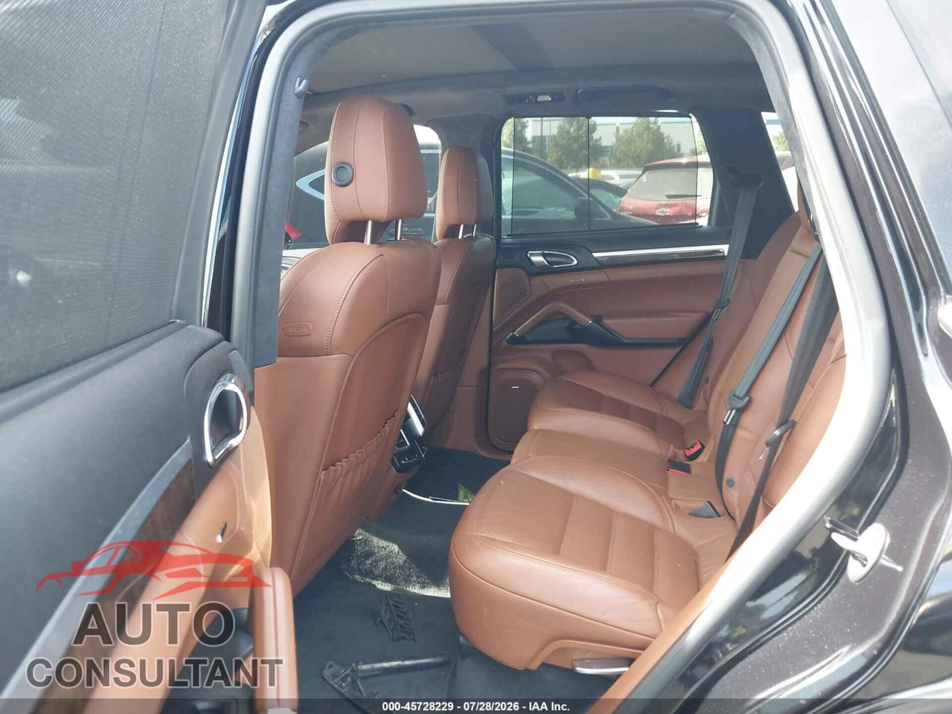 PORSCHE CAYENNE 2016 - WP1AC2A21GLA88877