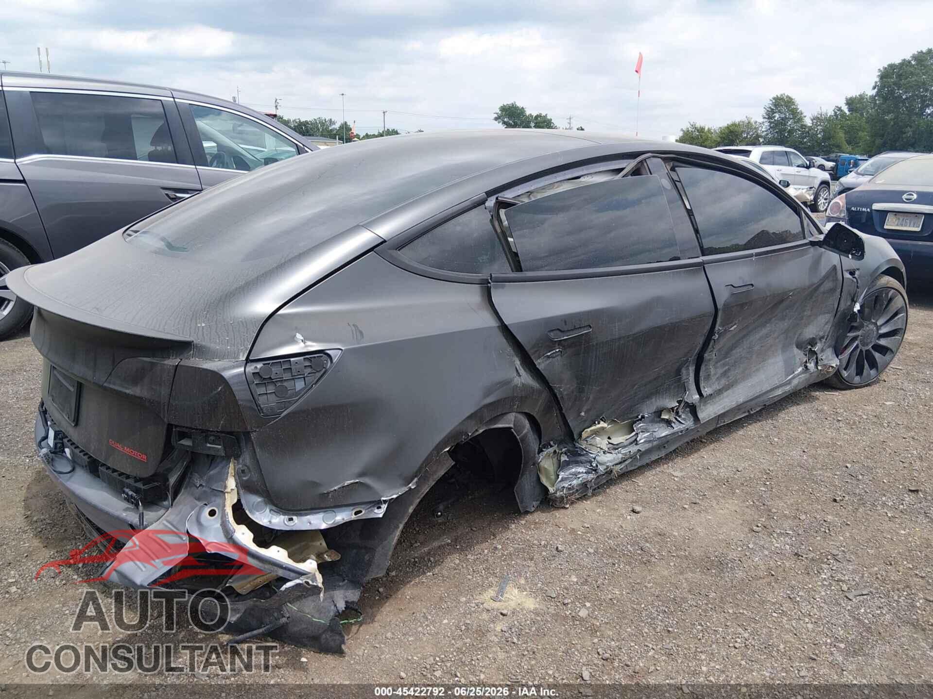 TESLA MODEL 3 2023 - 5YJ3E1EC3PF493336