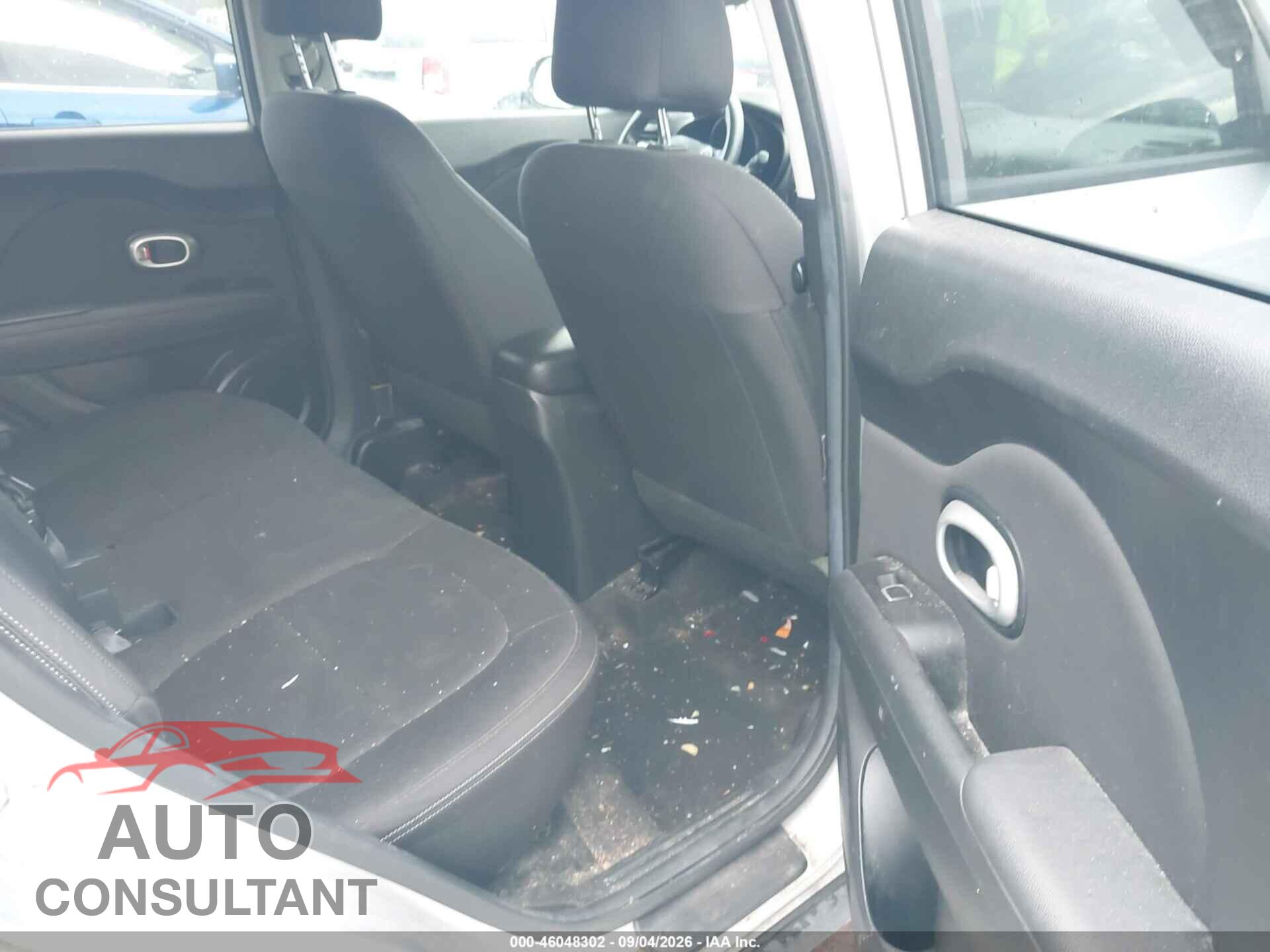 KIA SOUL 2017 - KNDJN2A2XH7467771