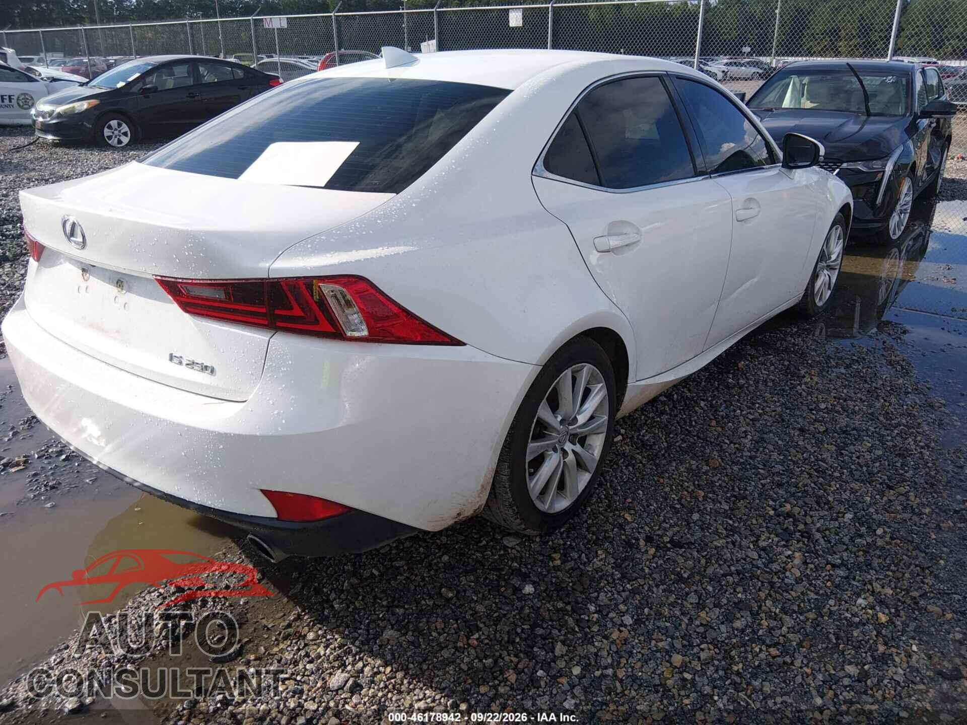 LEXUS IS 250 2015 - JTHBF1D20F5074327