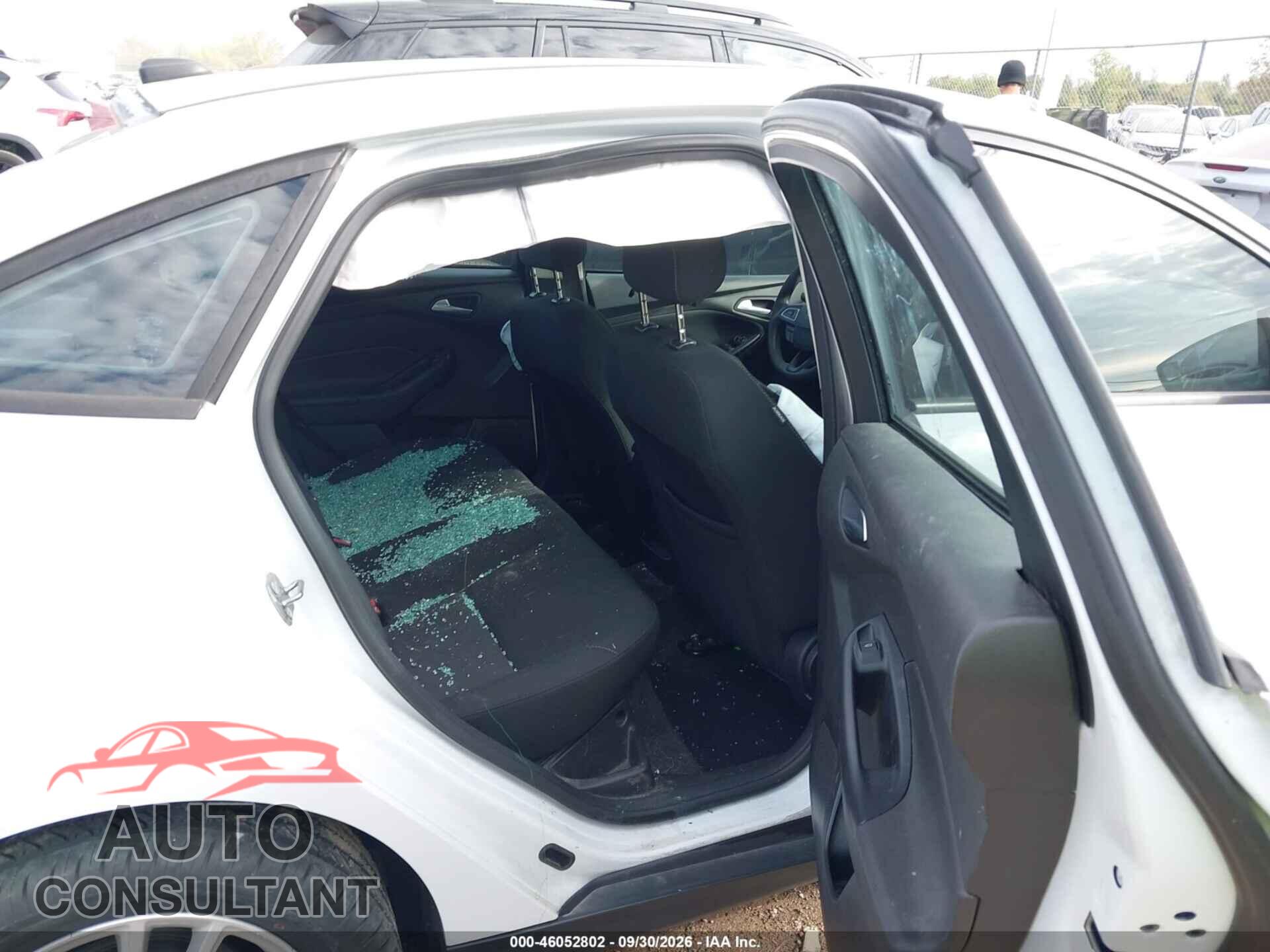 FORD FOCUS 2018 - 1FADP3F25JL245583