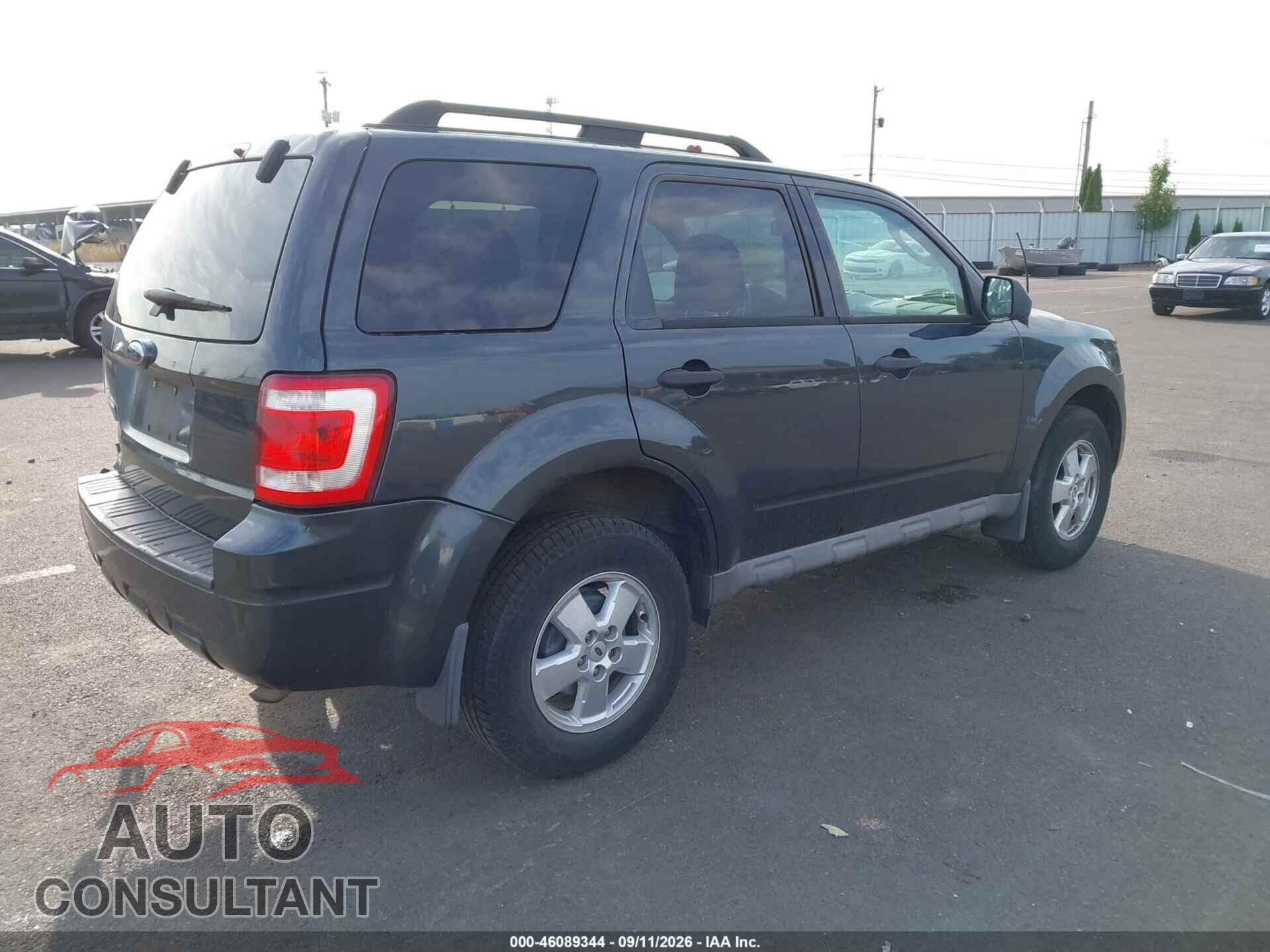 FORD ESCAPE 2009 - 1FMCU03749KB28362