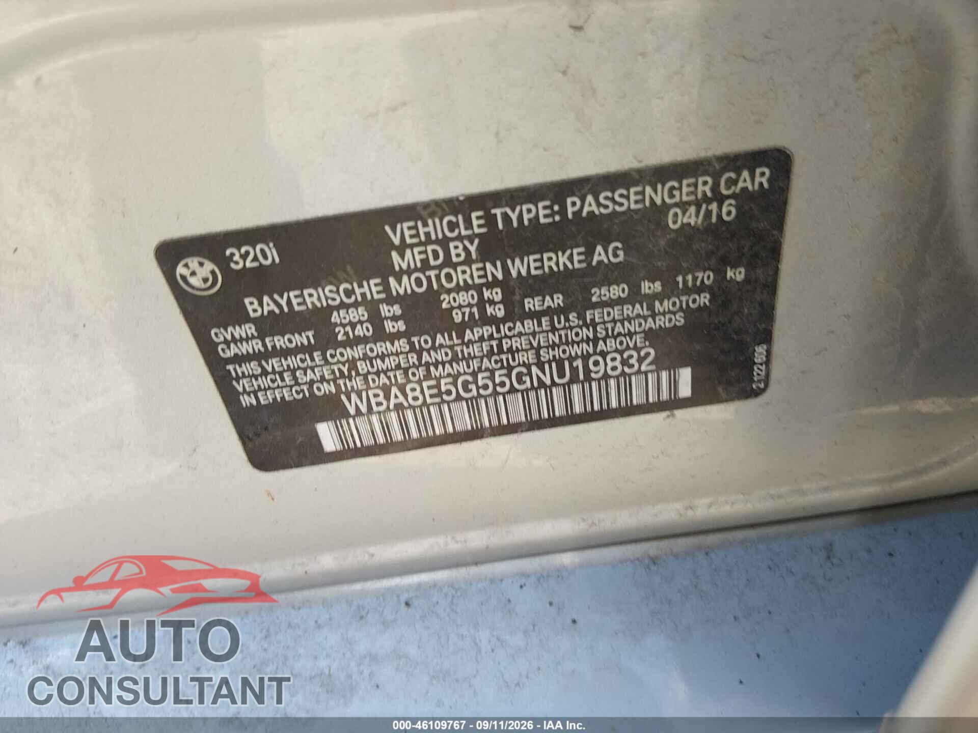 BMW 320I 2016 - WBA8E5G55GNU19832