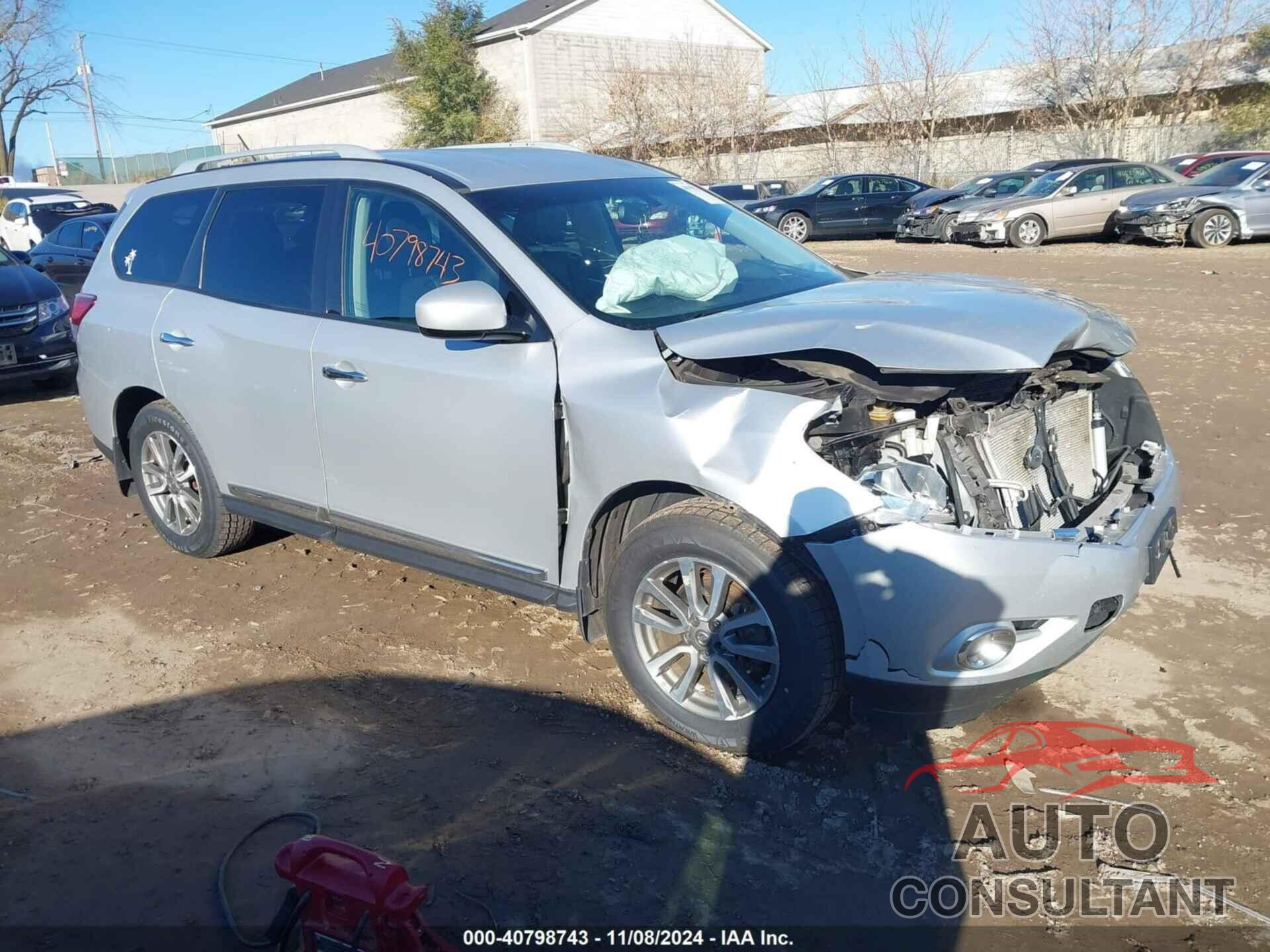 NISSAN PATHFINDER 2013 - 5N1AR2MM7DC640497