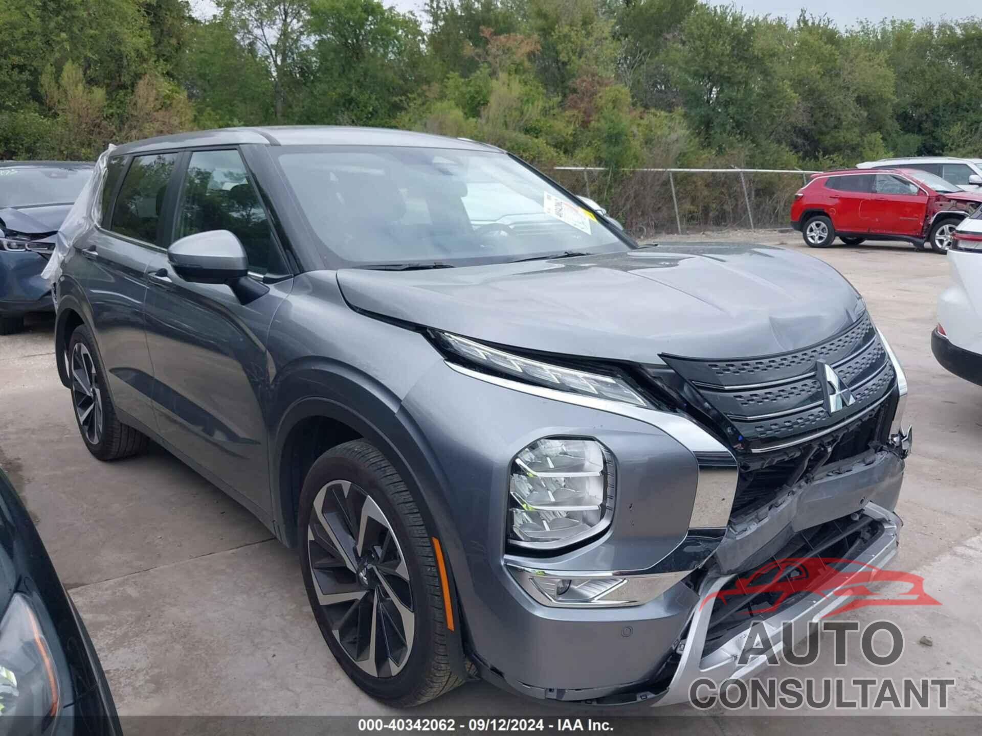 MITSUBISHI OUTLANDER 2024 - JA4J3VA84RZ038248