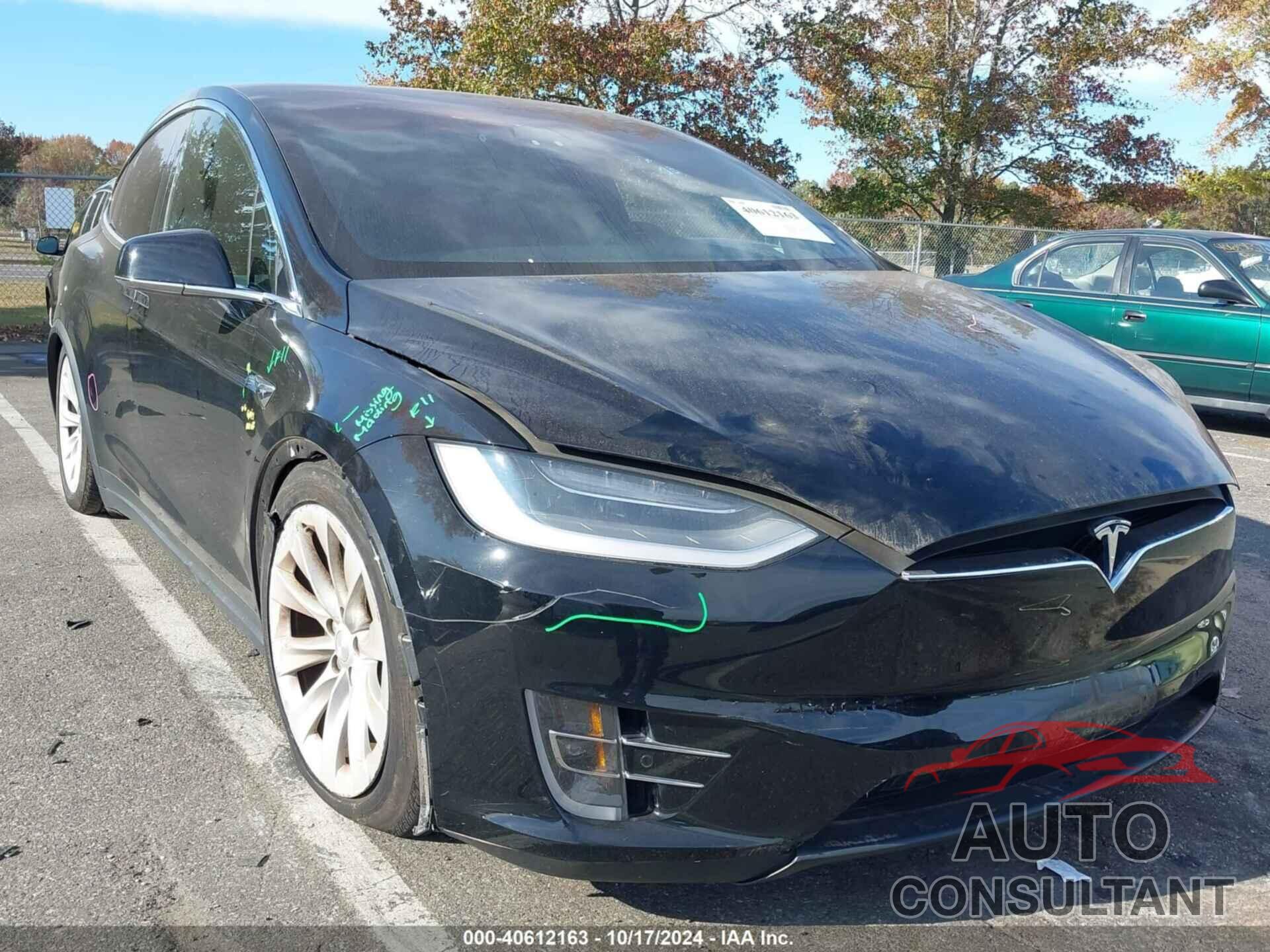 TESLA MODEL X 2019 - 5YJXCAE27KF205129