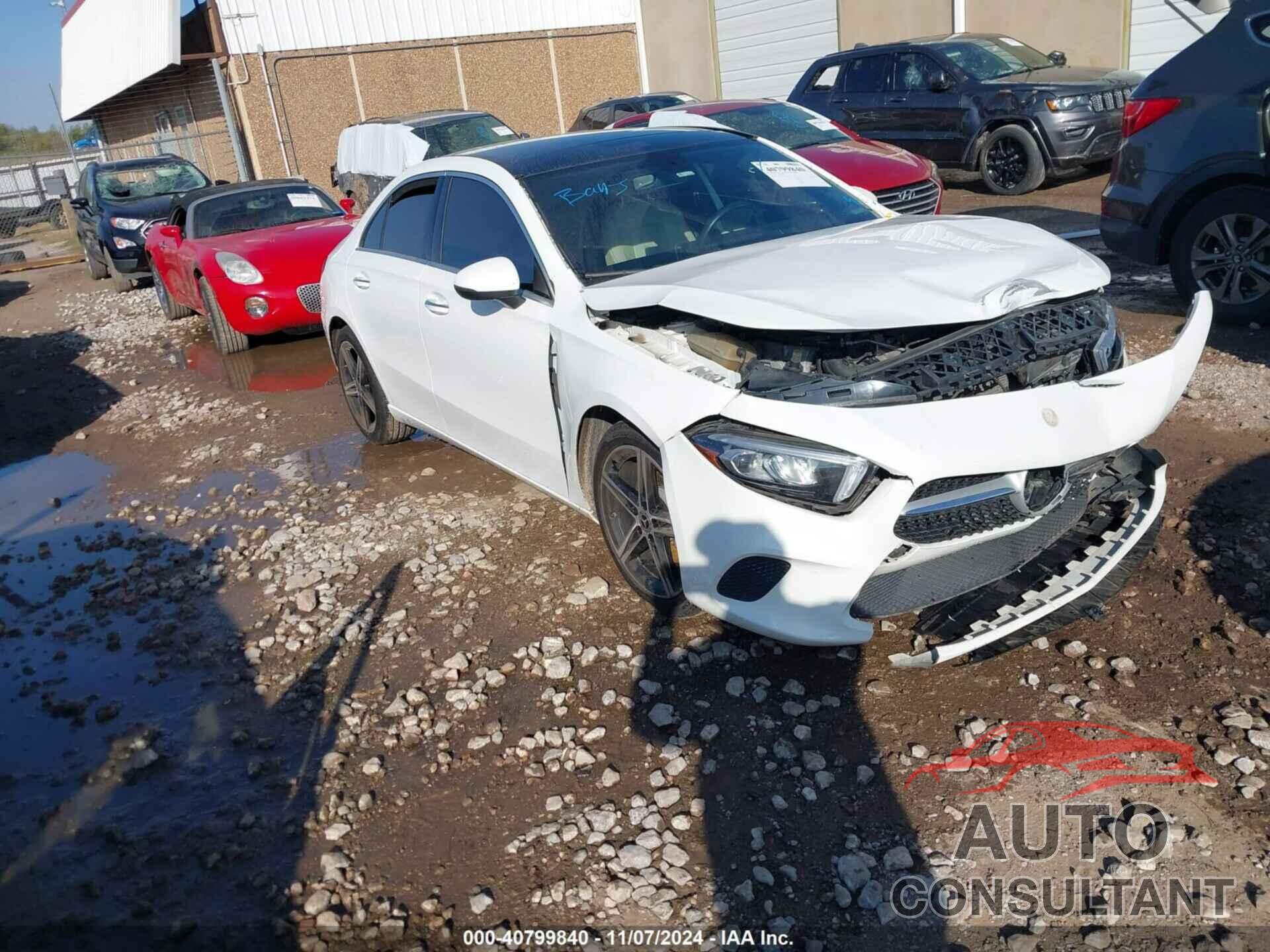 MERCEDES-BENZ A 220 2019 - WDD3G4EB5KW007140