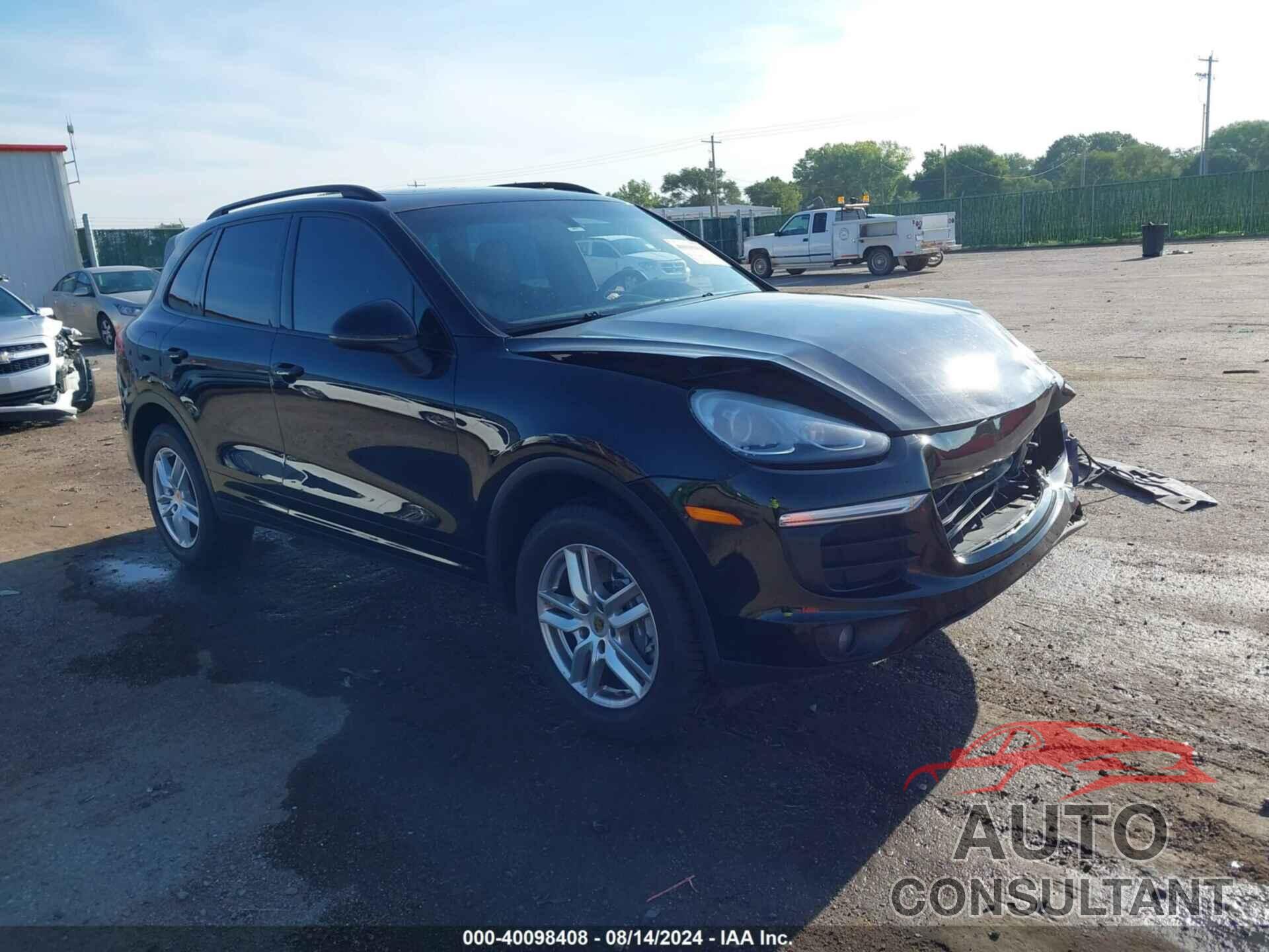 PORSCHE CAYENNE 2017 - WP1AA2A23HKA92085