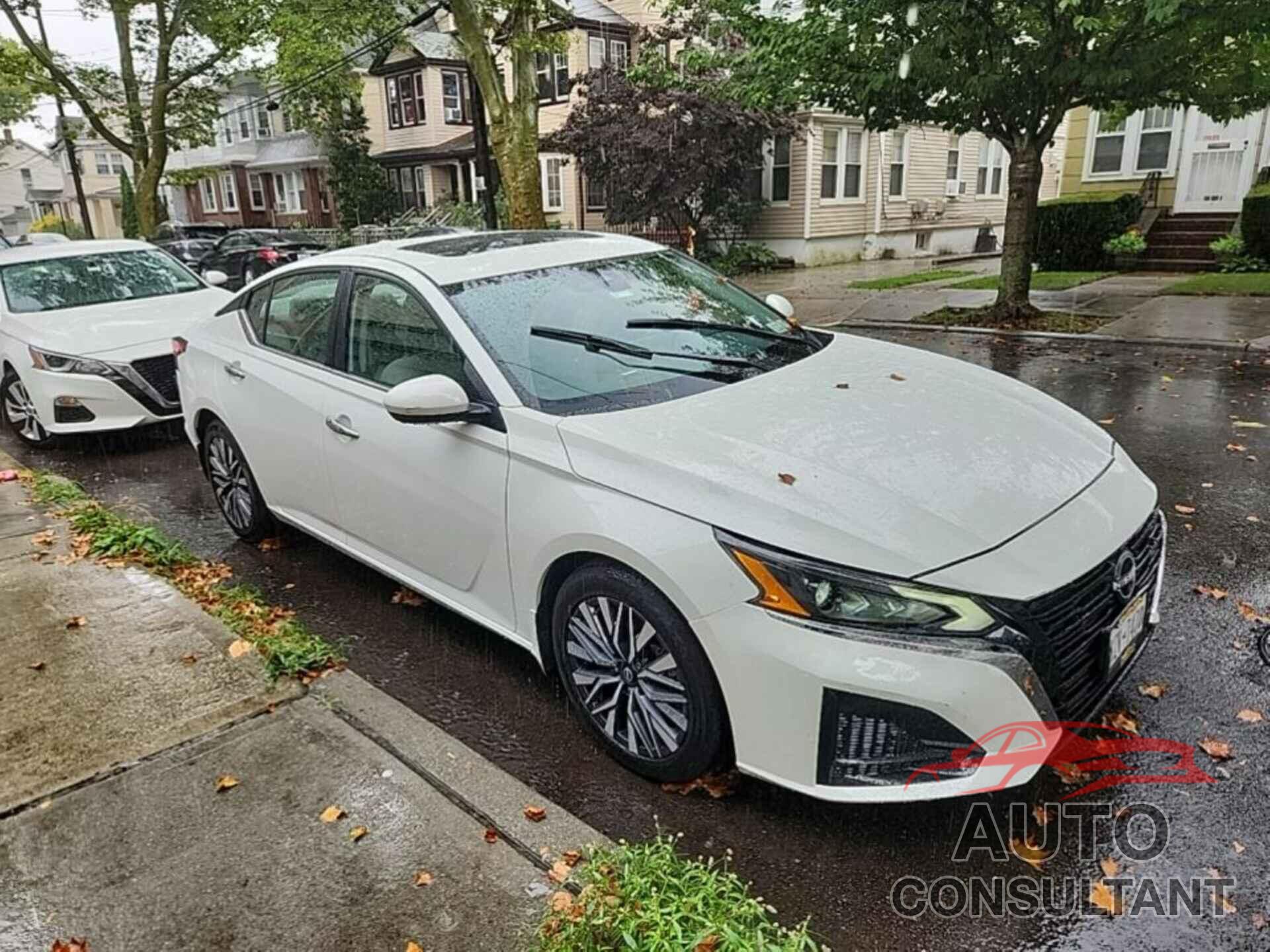 NISSAN ALTIMA 2023 - 1N4BL4DV8PN327567