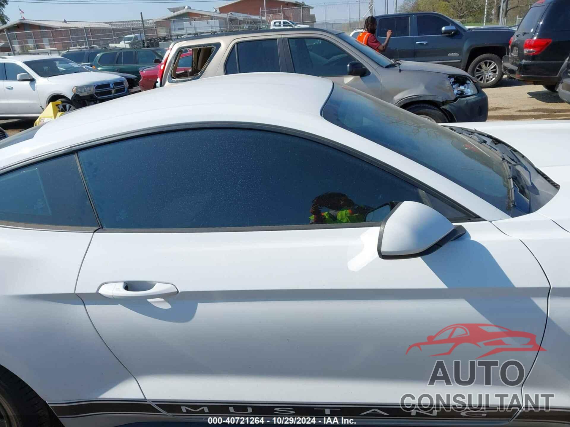 FORD MUSTANG 2017 - 1FA6P8AM5H5234600