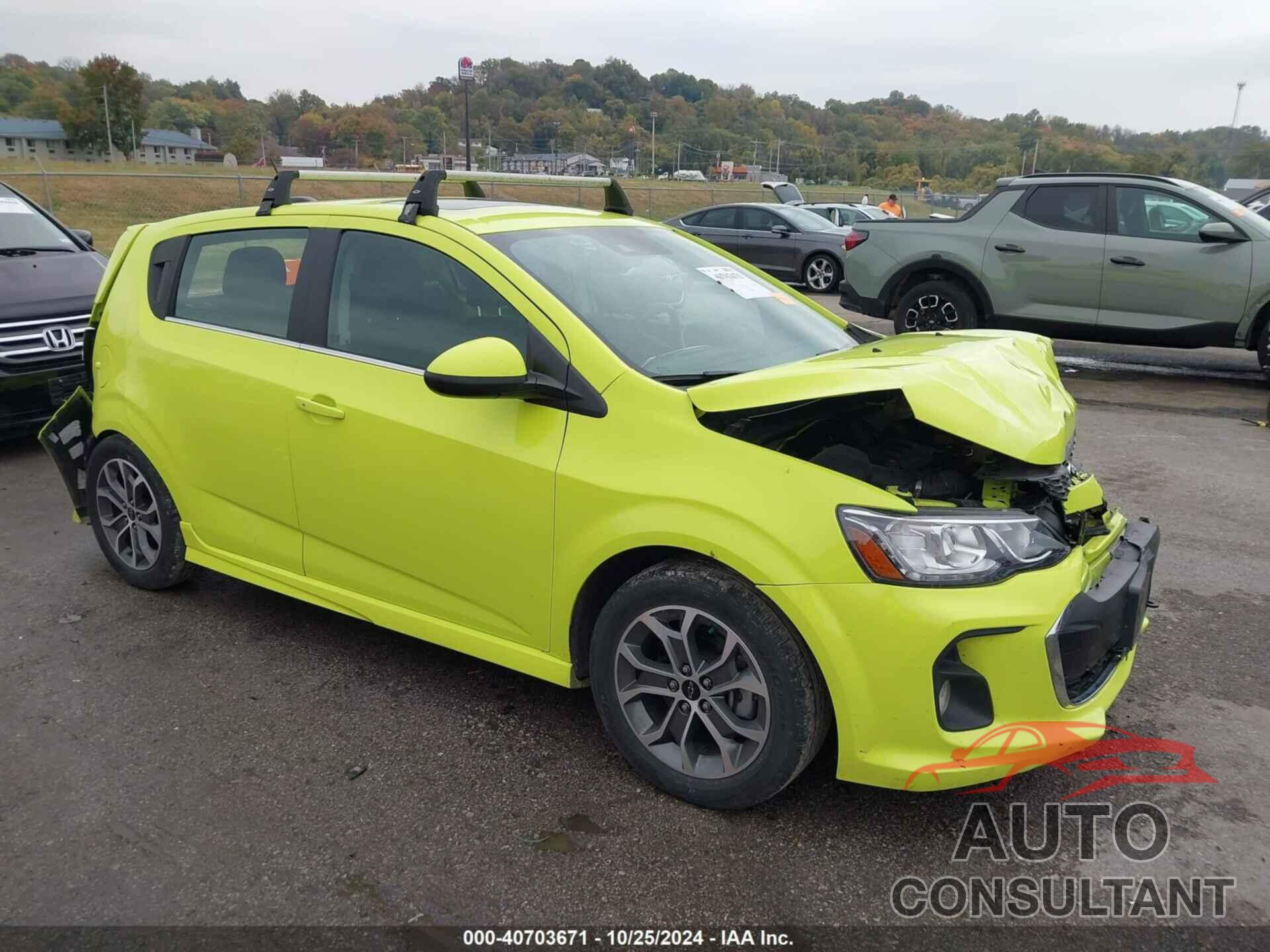 CHEVROLET SONIC 2019 - 1G1JD6SB6K4105768