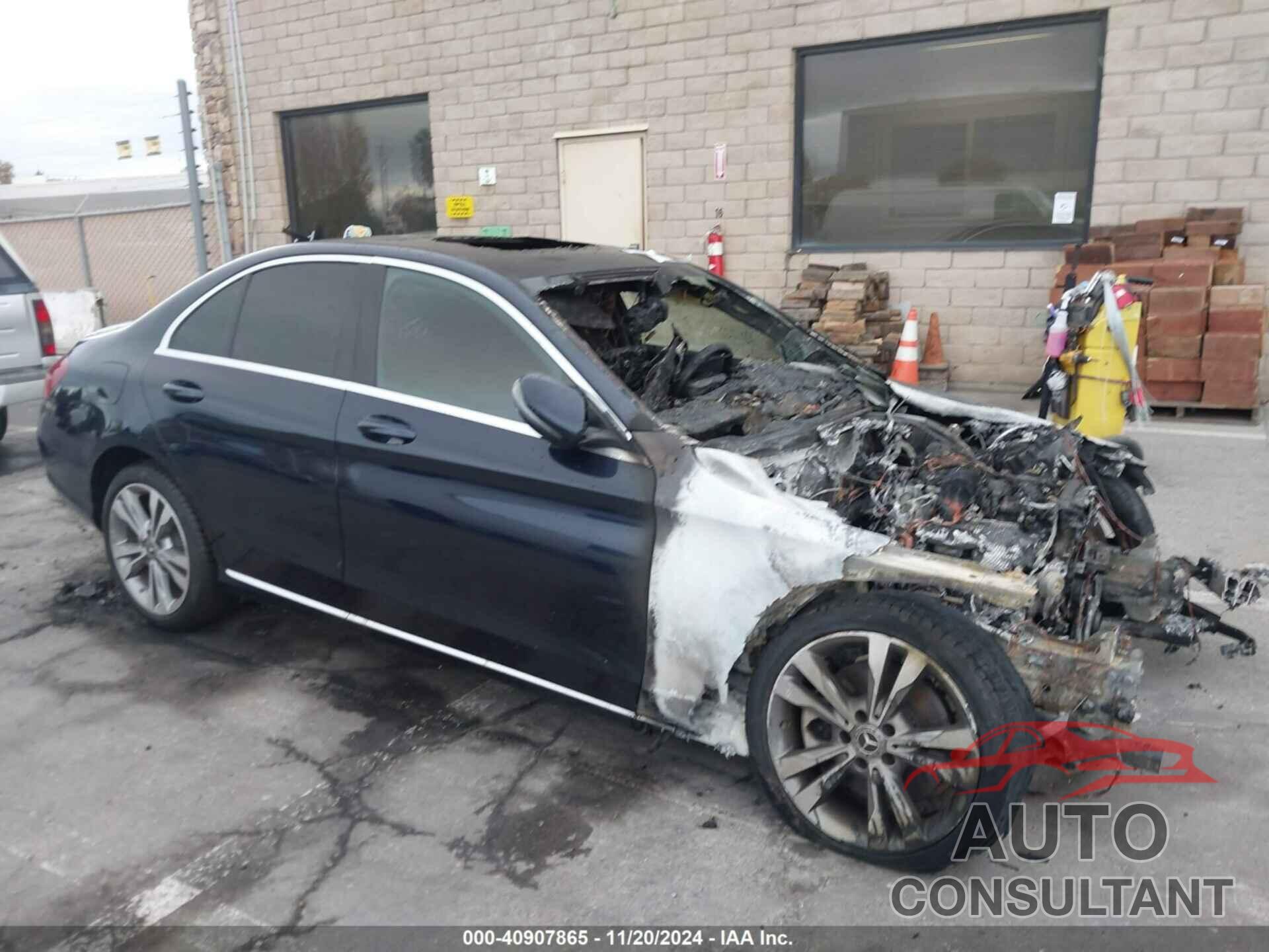 MERCEDES-BENZ C 300 2018 - 55SWF4JBXJU257507