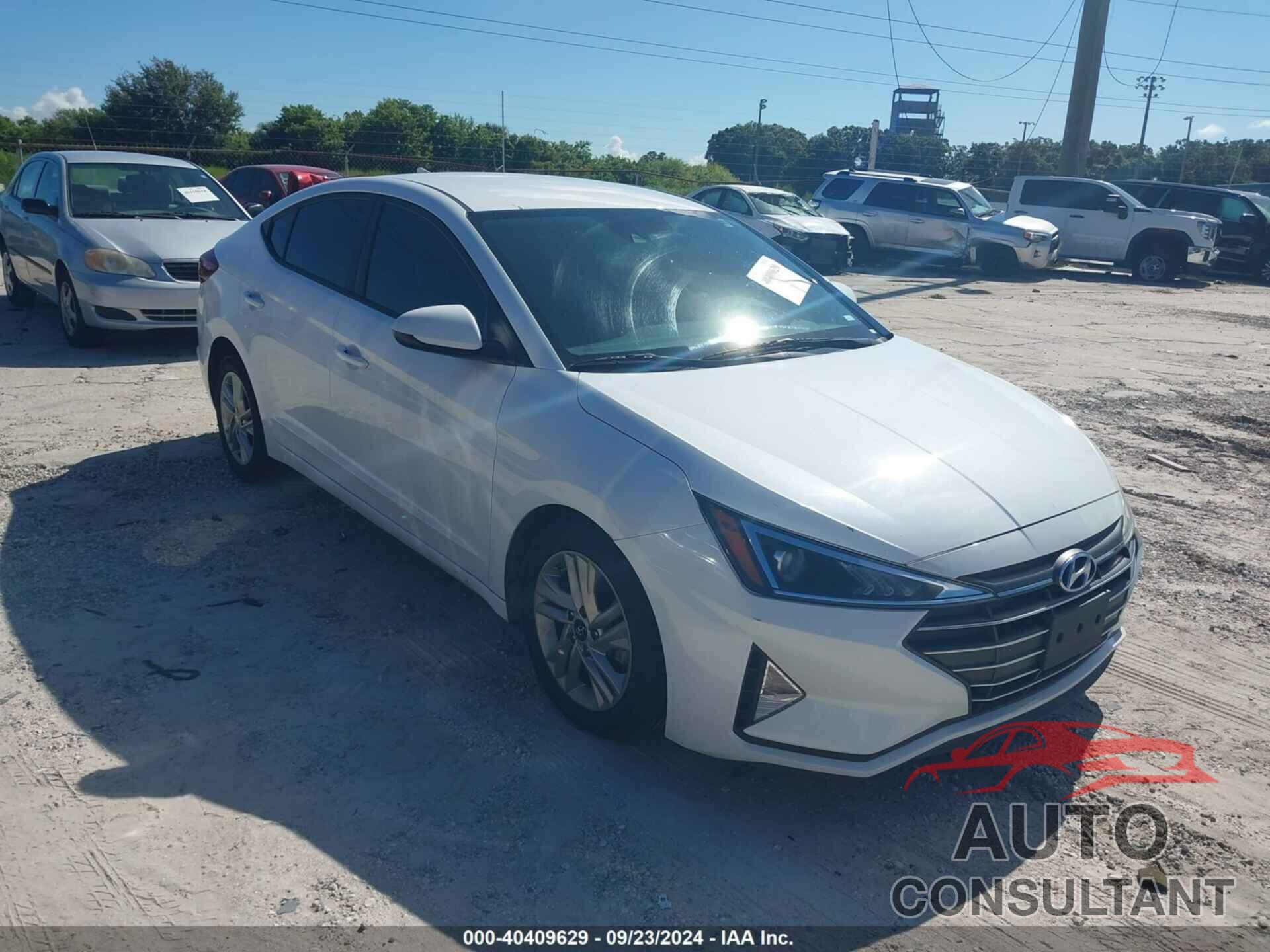 HYUNDAI ELANTRA 2020 - 5NPD84LF0LH547164