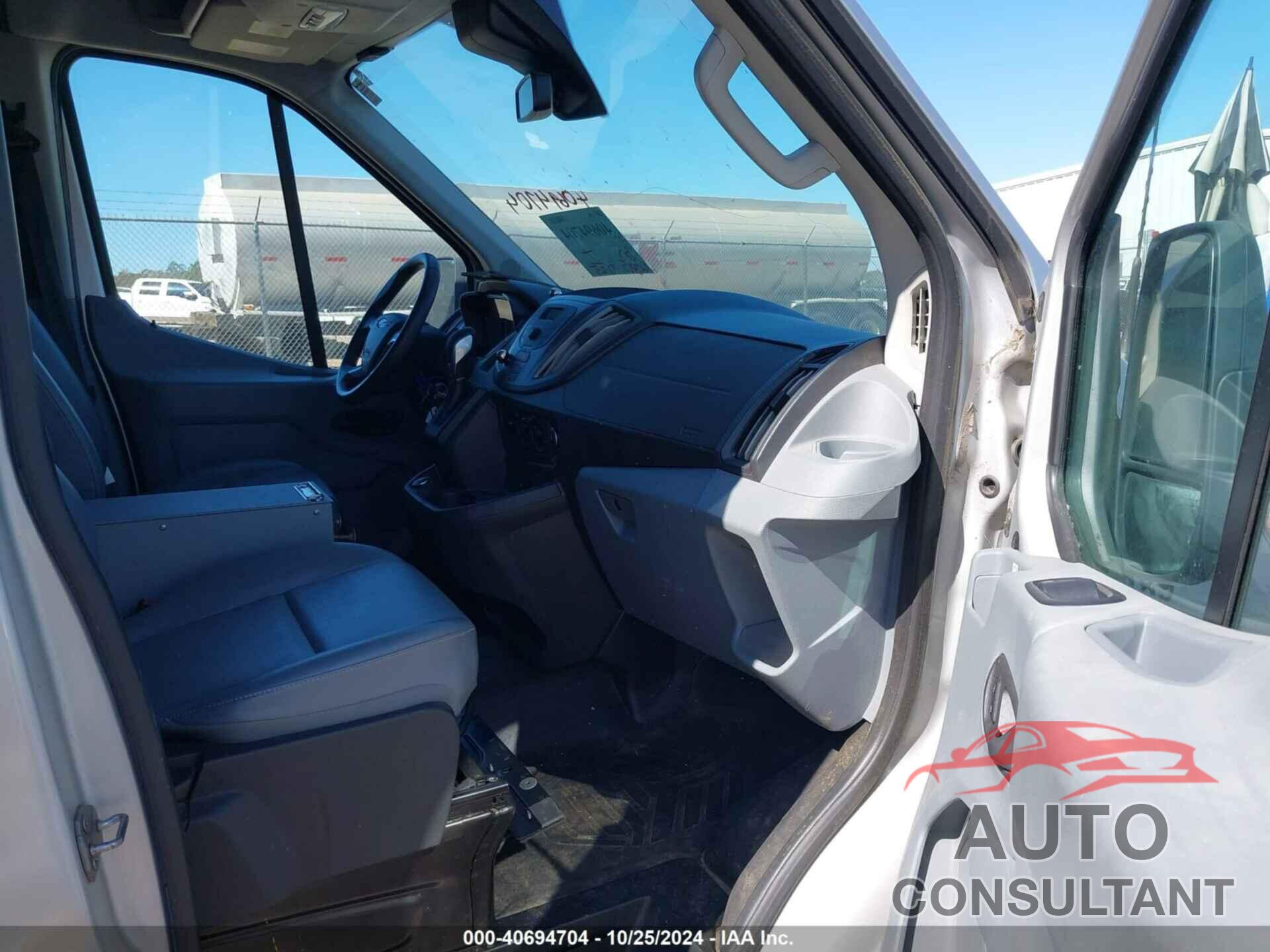 FORD TRANSIT-150 2019 - 1FTYE1CM2KKA83768