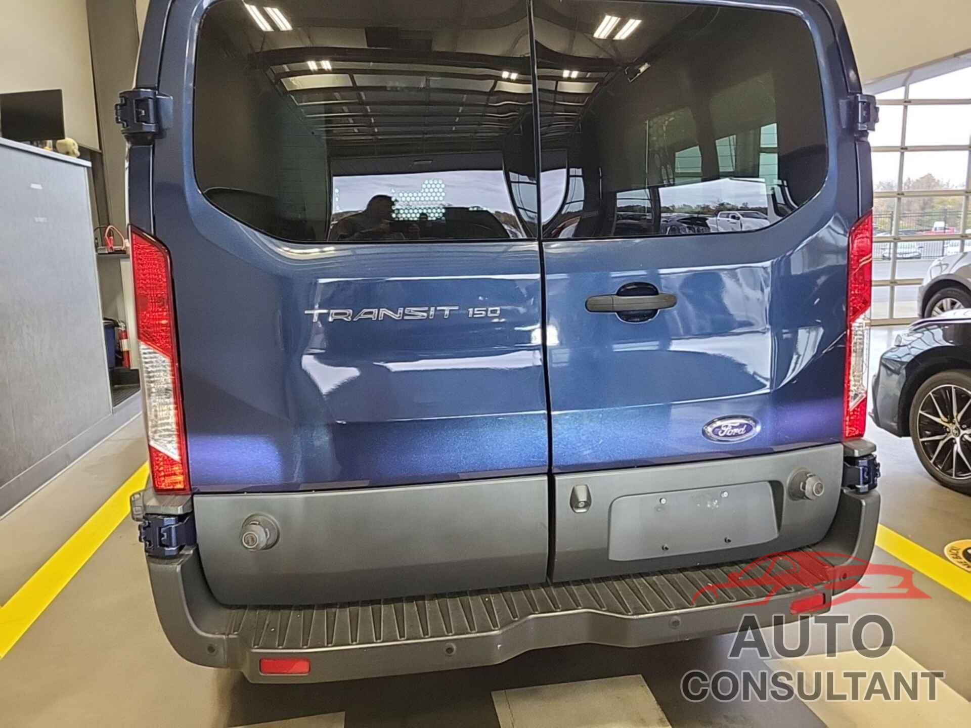 FORD TRANSIT-150 2017 - 1FTYE9ZM4HKA57056