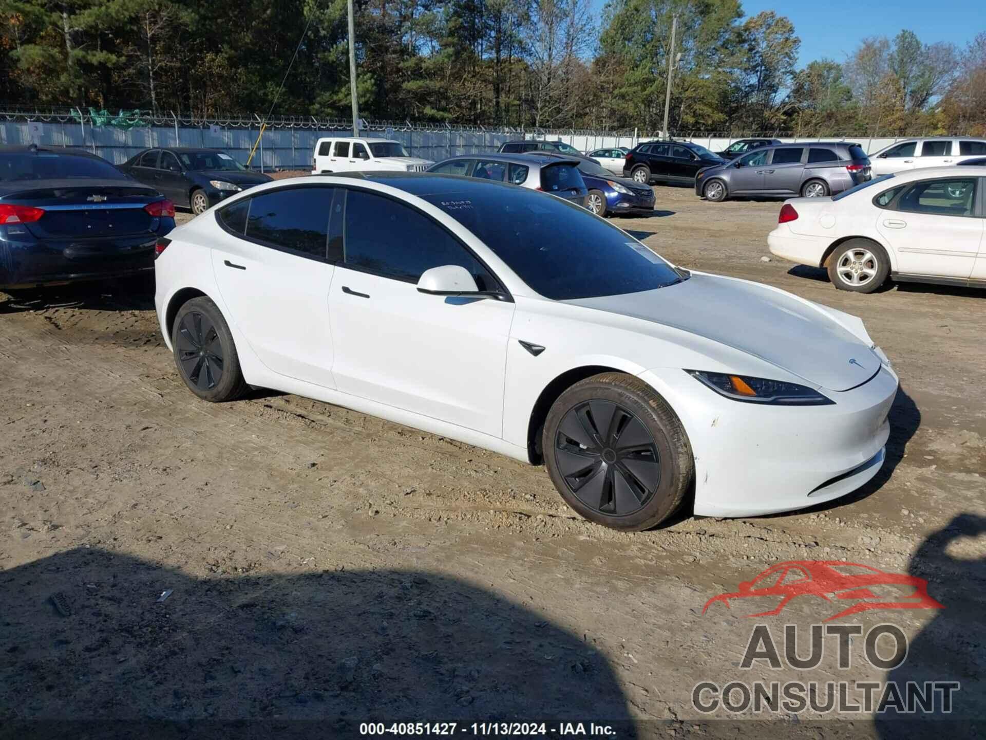 TESLA MODEL 3 2024 - 5YJ3E1EA4RF732586