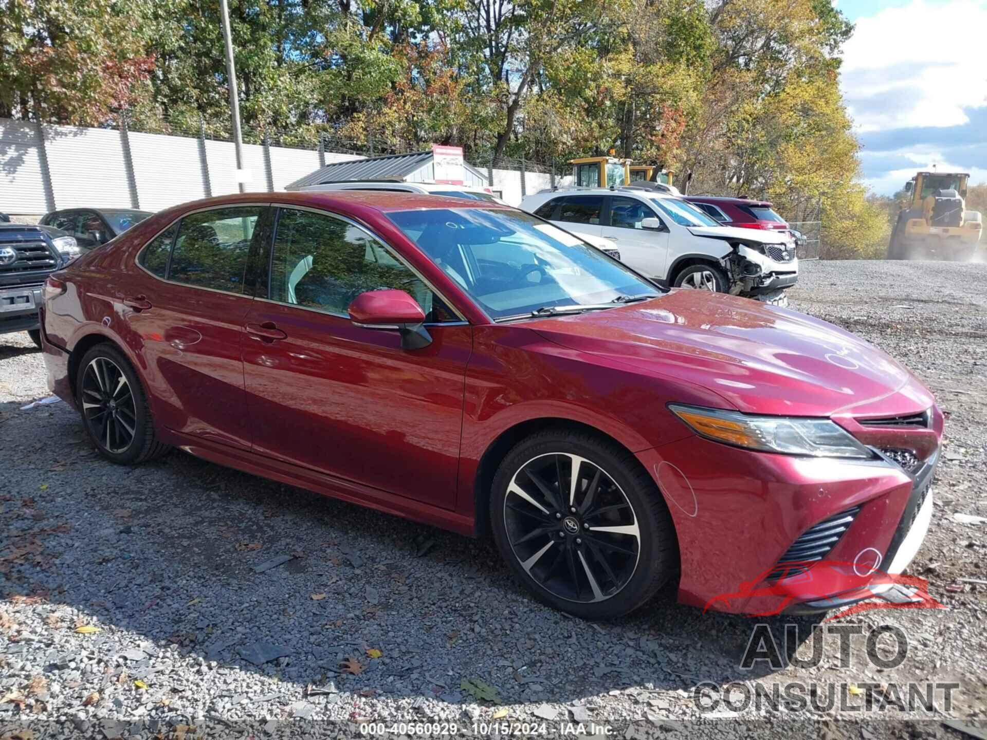 TOYOTA CAMRY 2018 - 4T1B61HK0JU609274