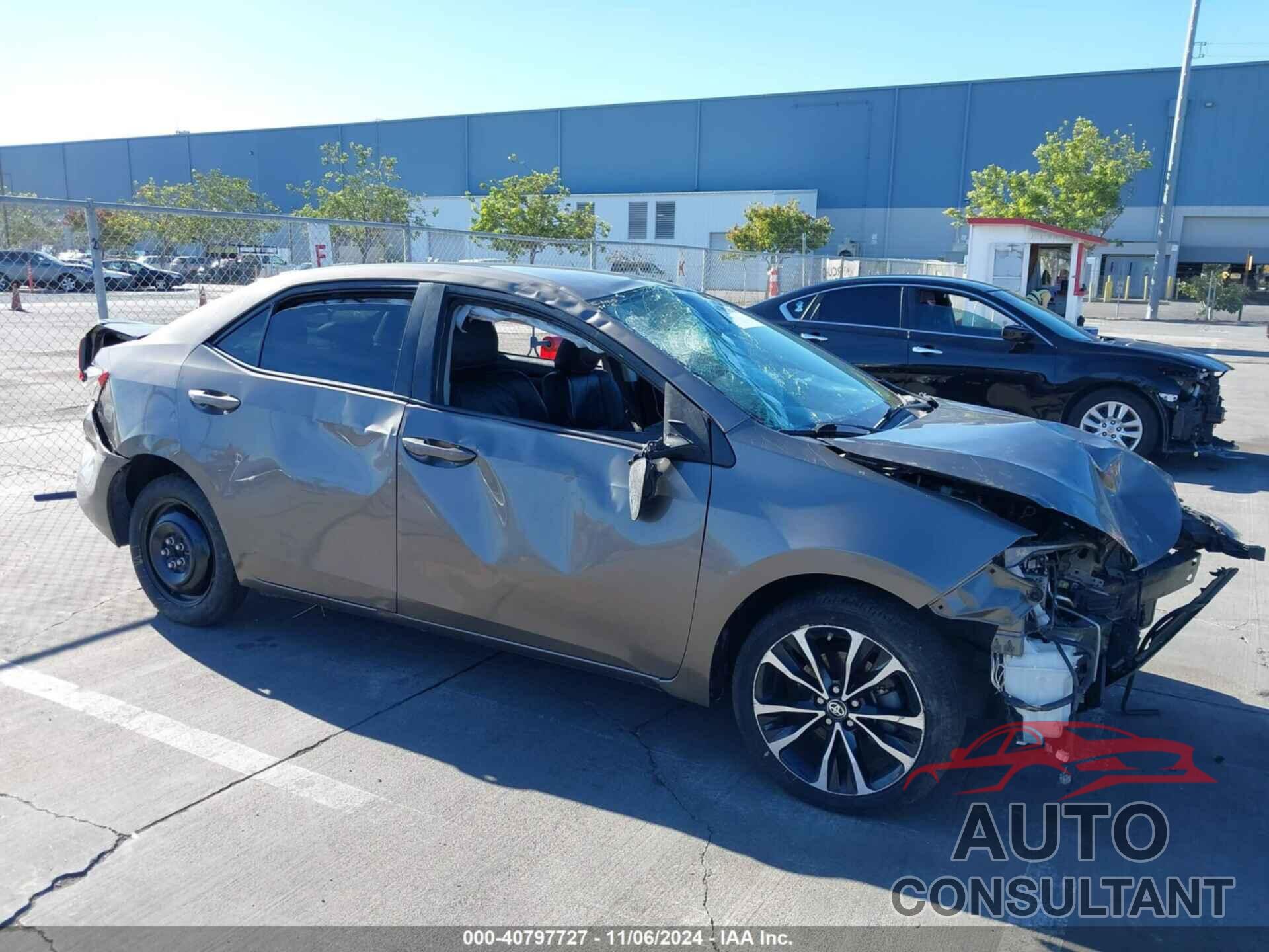 TOYOTA COROLLA 2017 - 5YFBURHE7HP640676