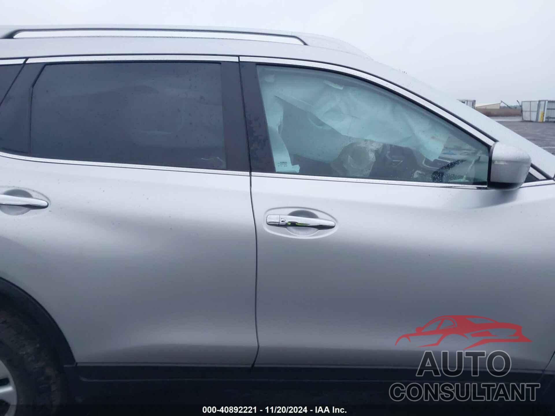 NISSAN ROGUE 2015 - KNMAT2MVXFP512409
