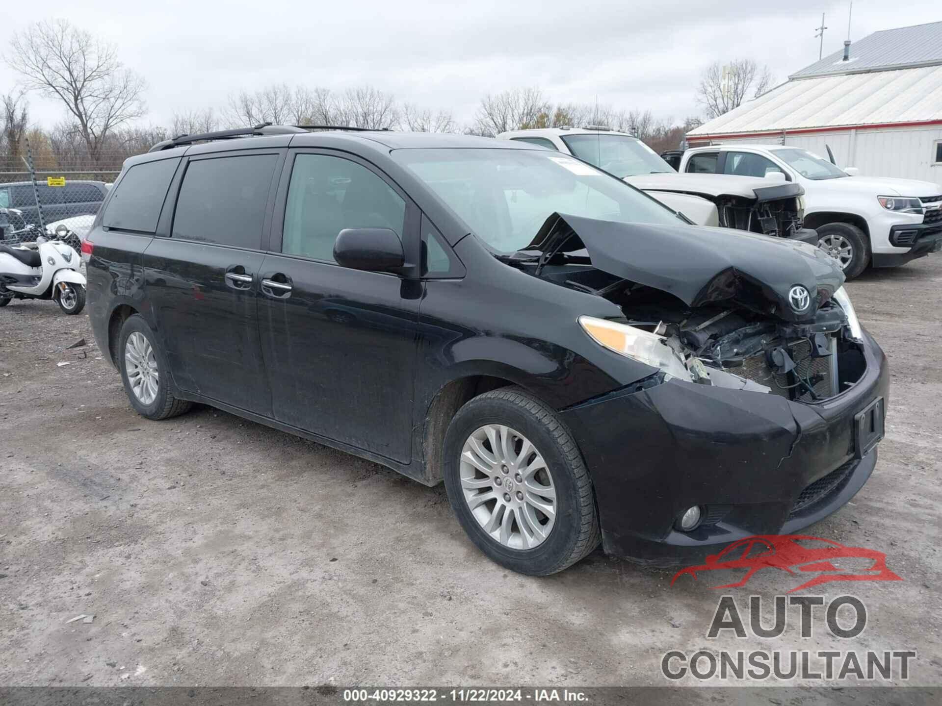 TOYOTA SIENNA 2011 - 5TDYK3DC7BS011788