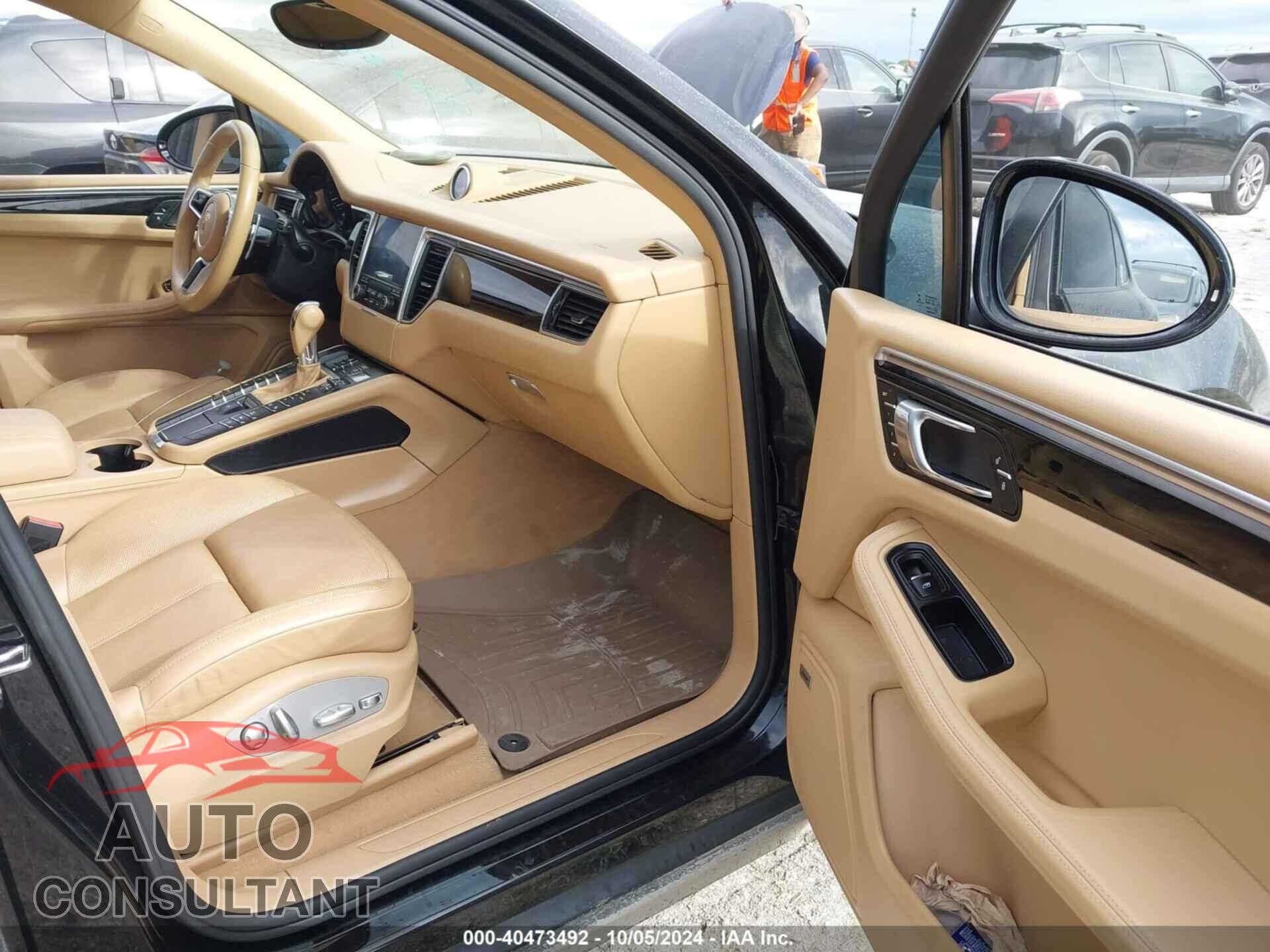 PORSCHE MACAN 2017 - WP1AA2A51HLB06604