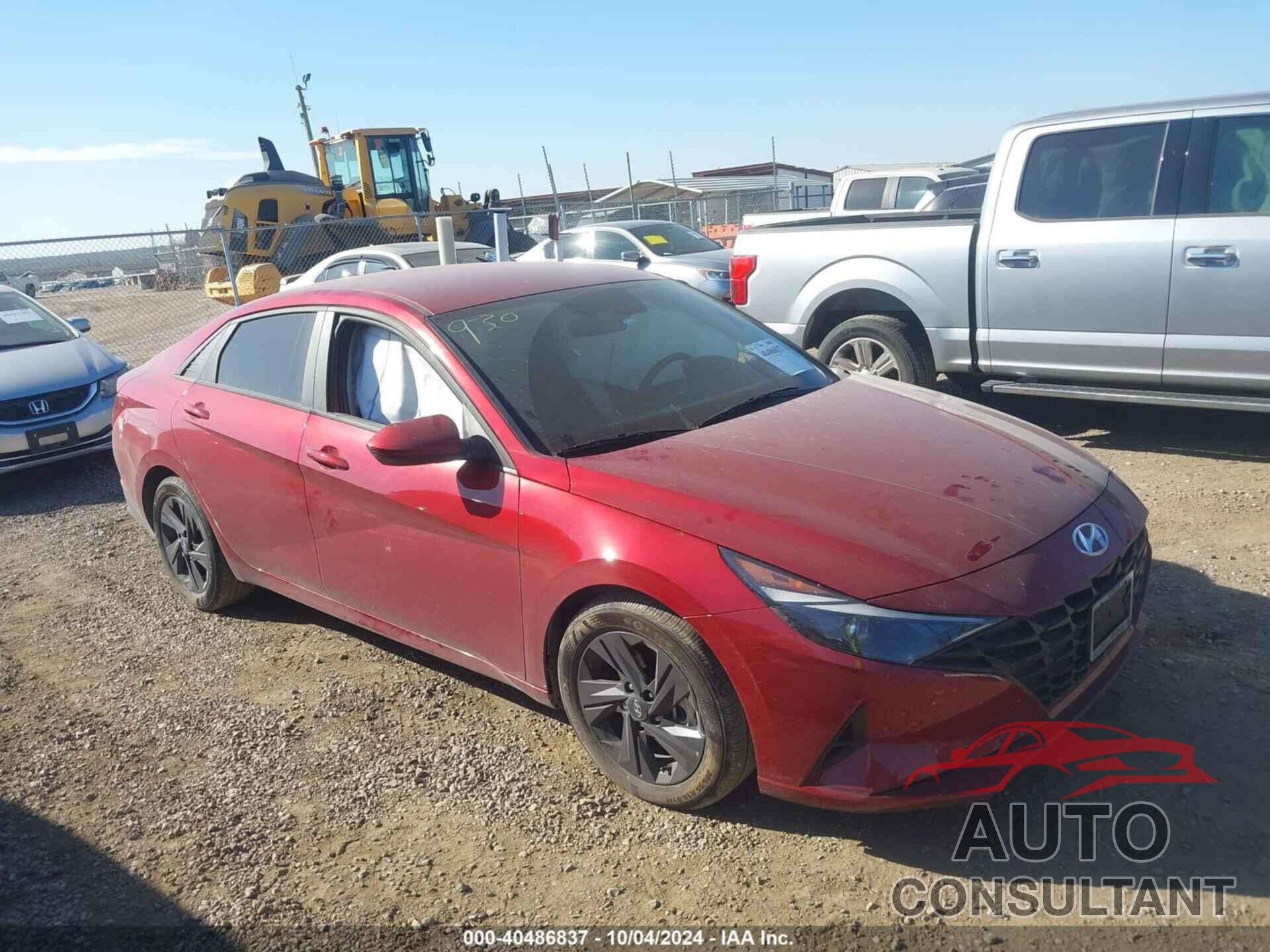 HYUNDAI ELANTRA 2023 - KMHLM4AG9PU562210