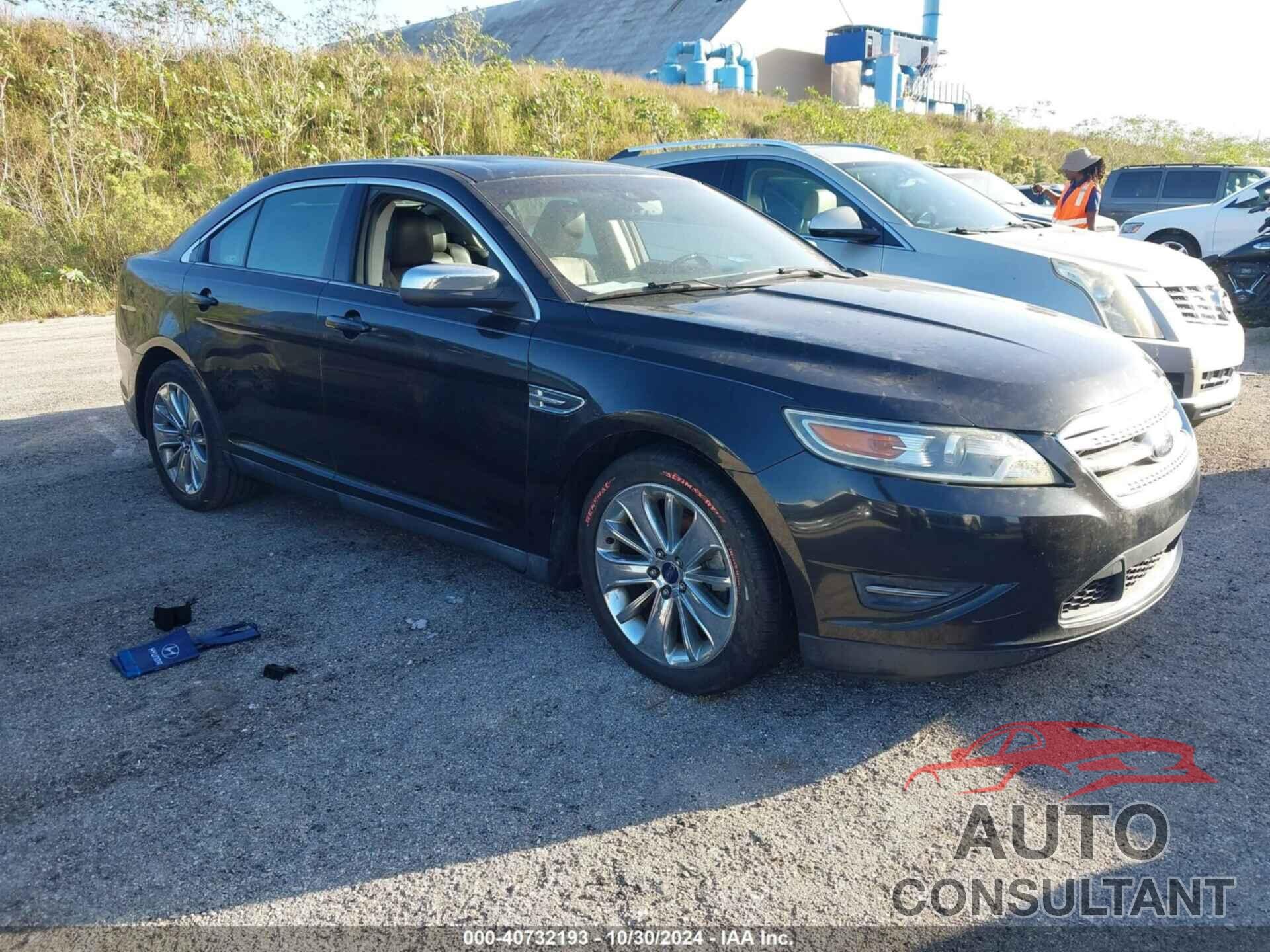 FORD TAURUS 2010 - 1FAHP2FW8AG138356