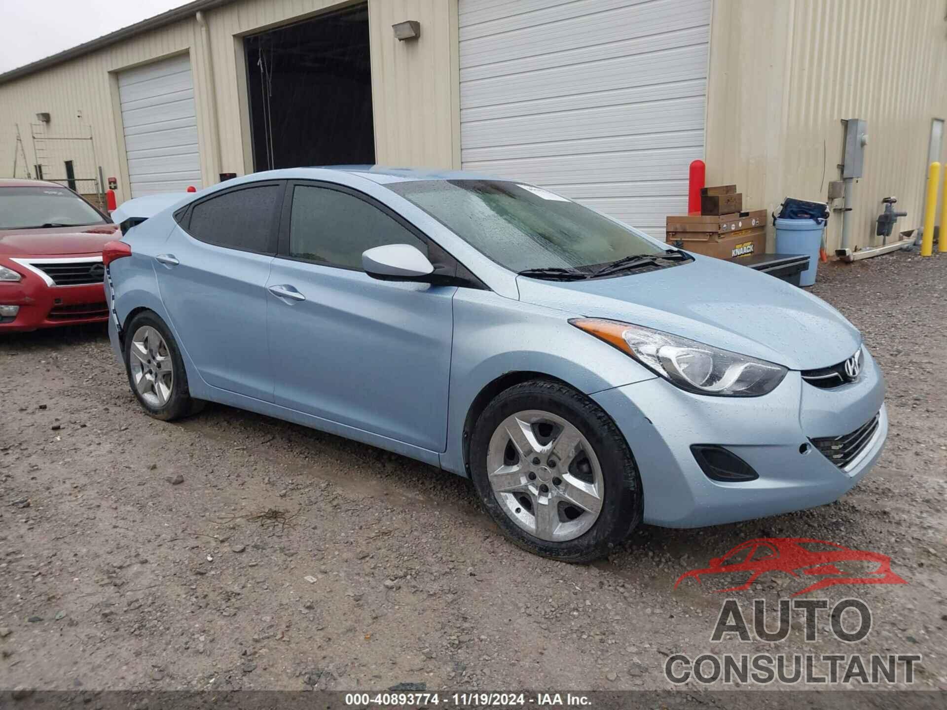 HYUNDAI ELANTRA 2013 - KMHDH4AE9DU680714