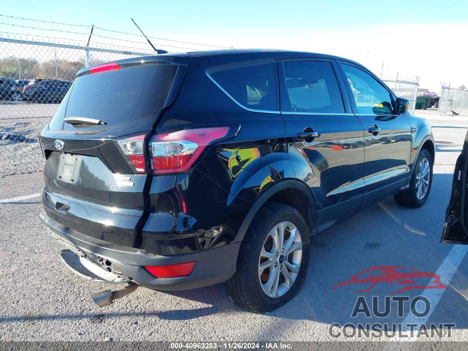 FORD ESCAPE 2017 - 1FMCU0GD0HUD74697