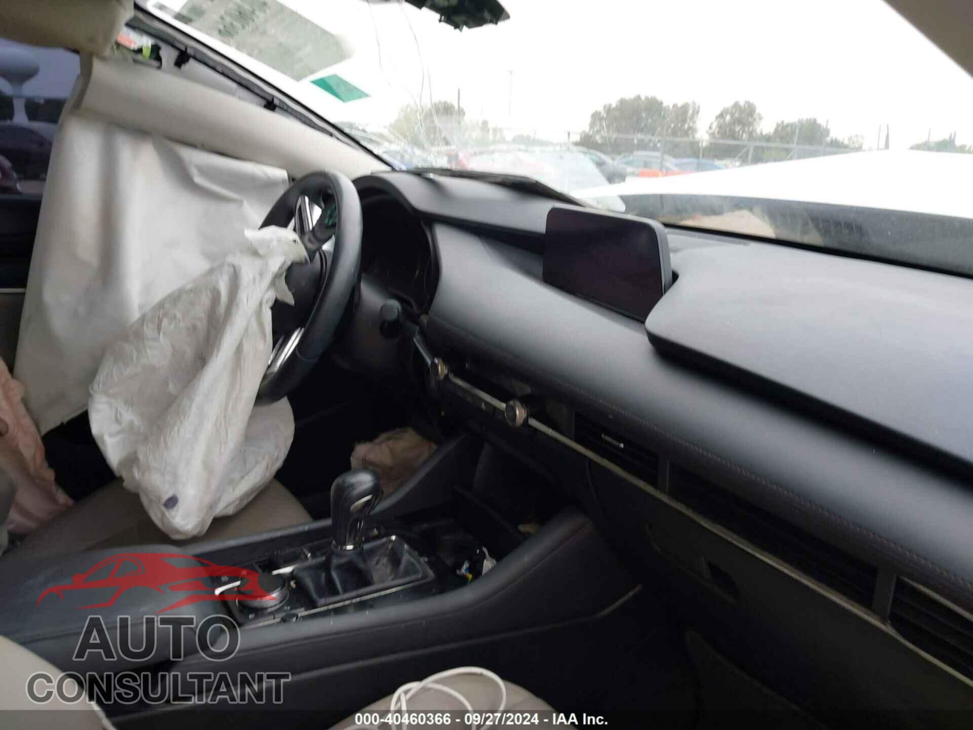 MAZDA MAZDA3 2019 - 3MZBPADL2KM105621