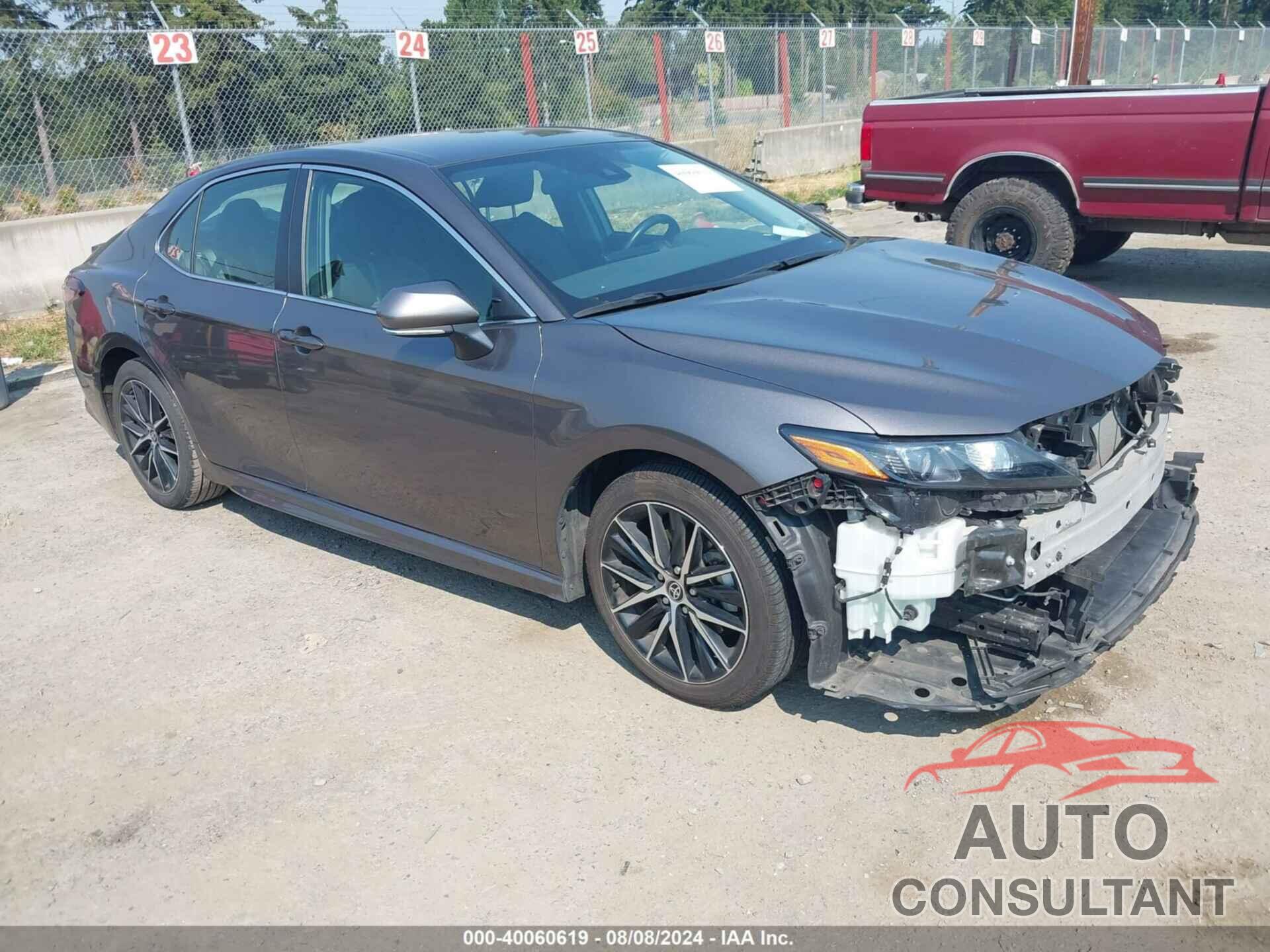 TOYOTA CAMRY 2022 - 4T1G11AK3NU671322