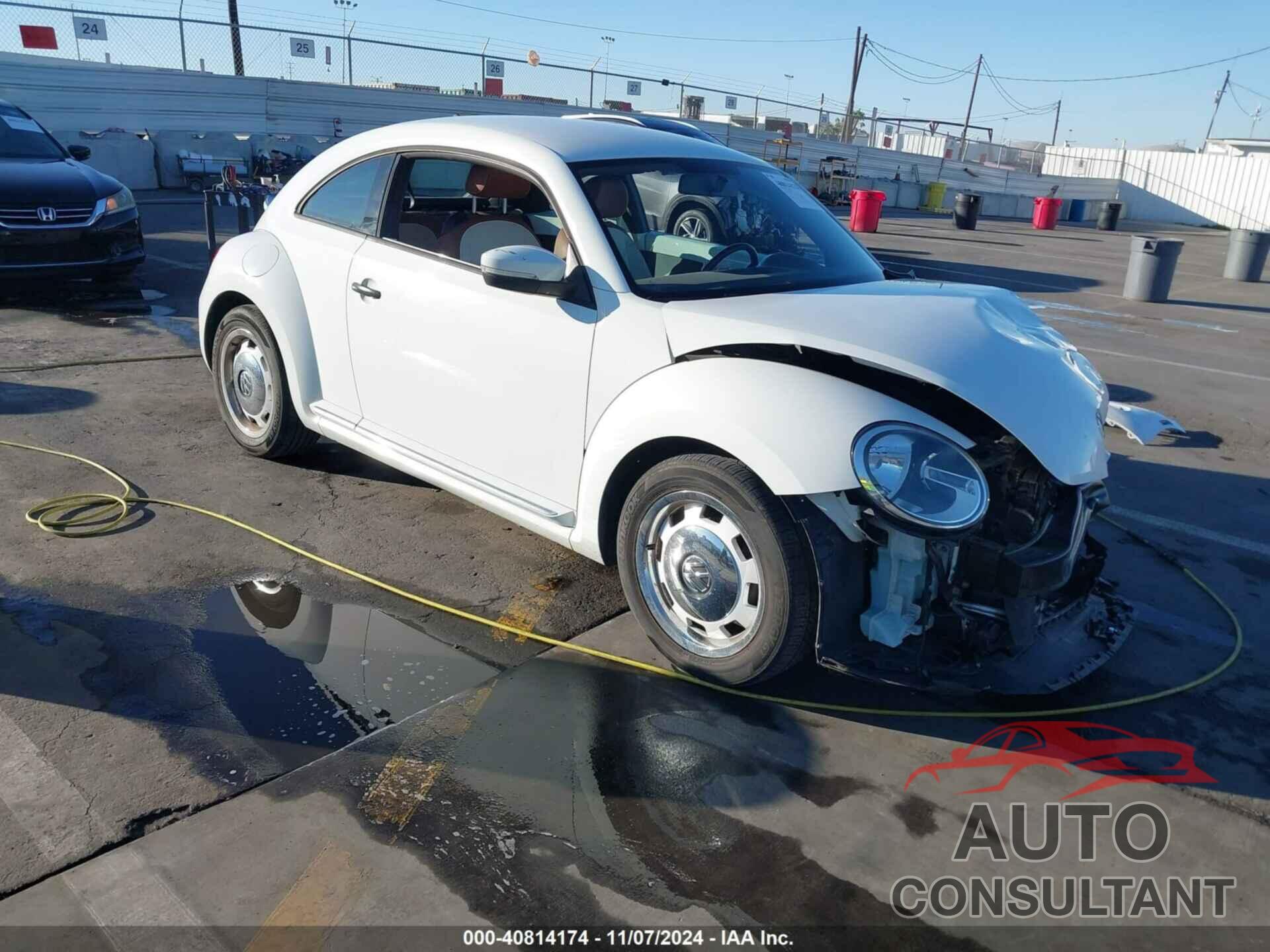 VOLKSWAGEN BEETLE 2015 - 3VWF17AT2FM604838