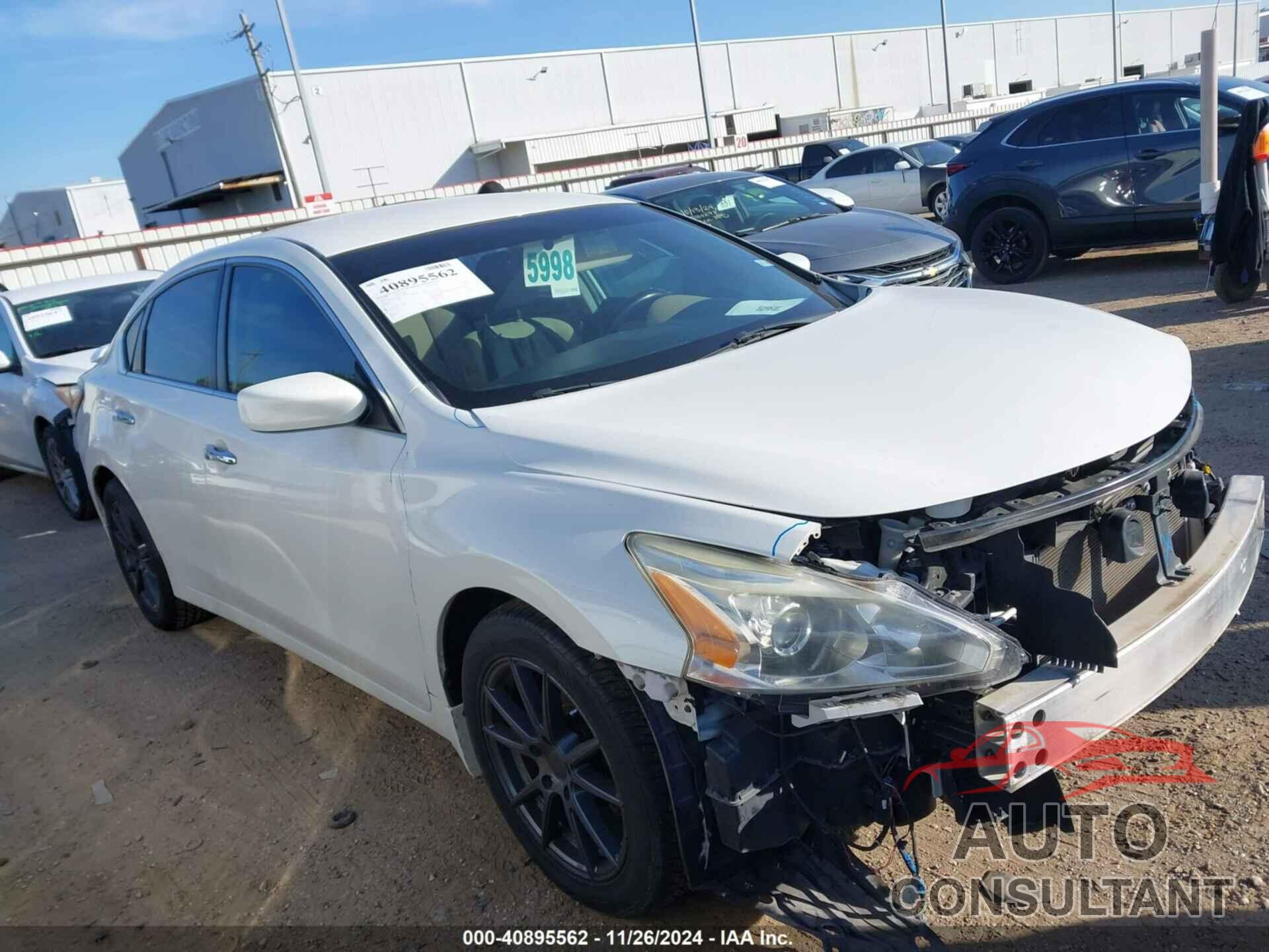 NISSAN ALTIMA 2015 - 1N4AL3AP4FN328421