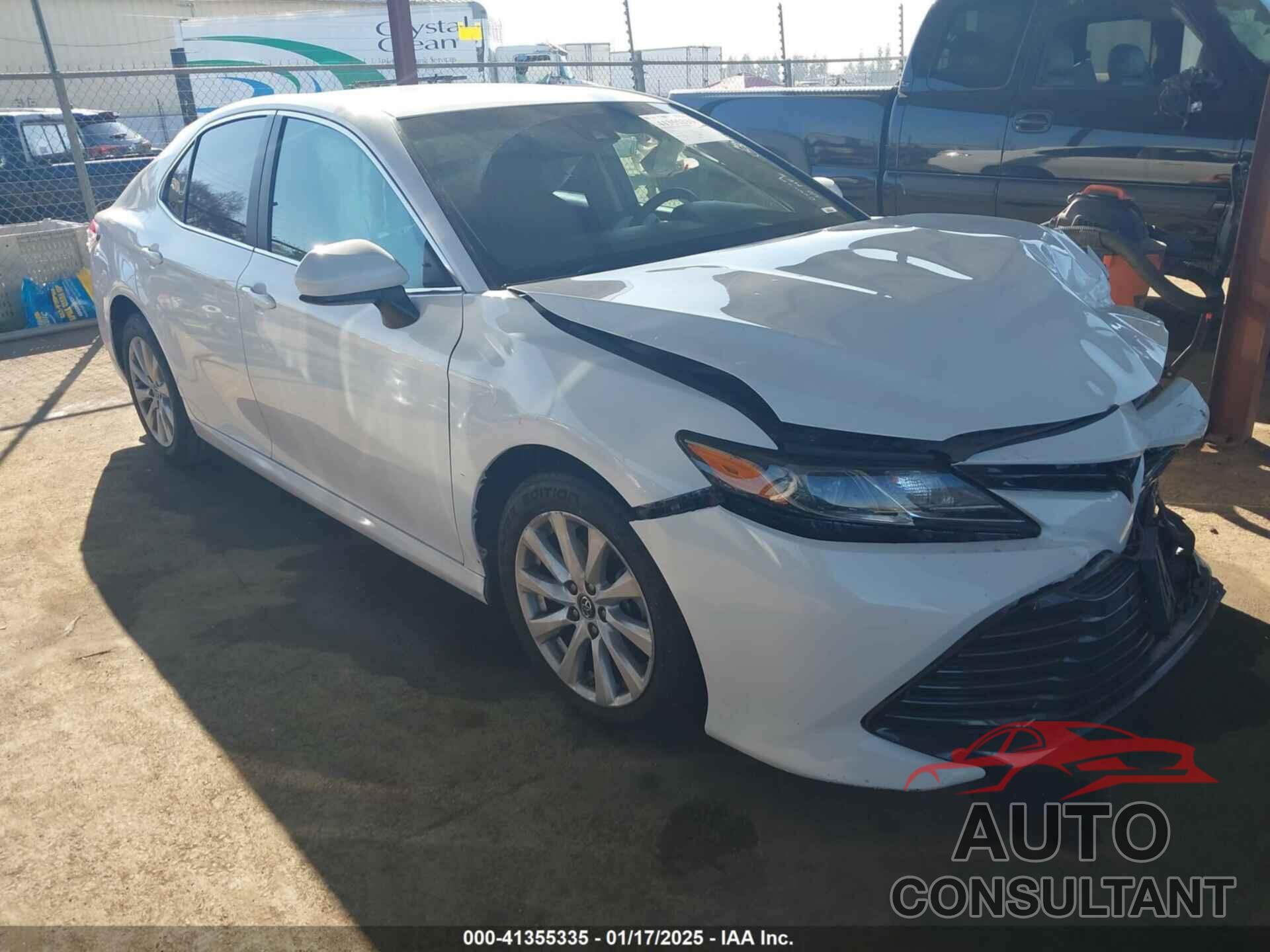 TOYOTA CAMRY 2018 - 4T1B11HK2JU641142