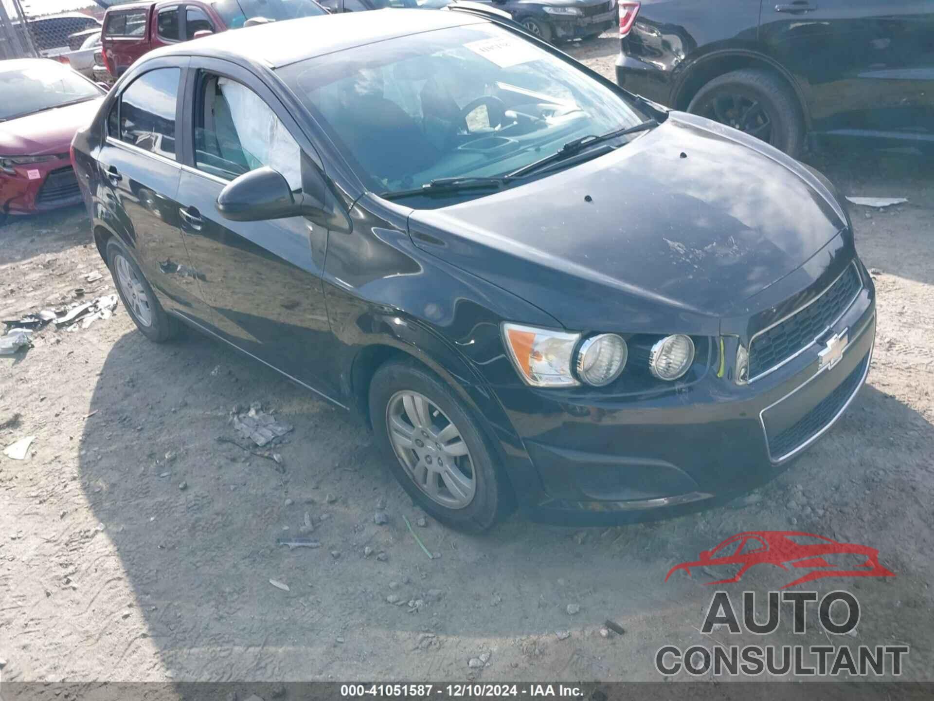 CHEVROLET SONIC 2015 - 1G1JD5SH9F4156962