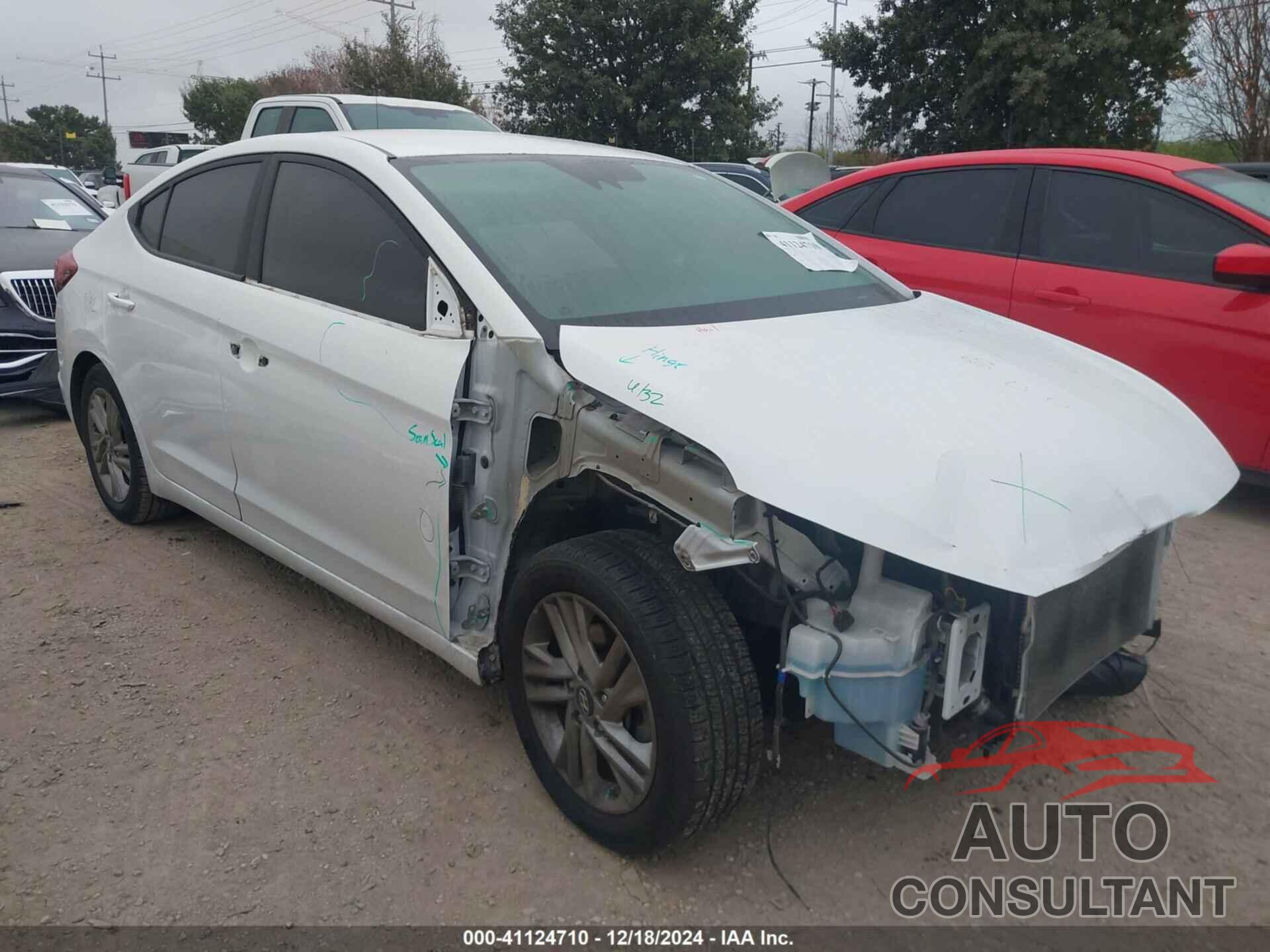 HYUNDAI ELANTRA 2019 - 5NPD84LF8KH430205