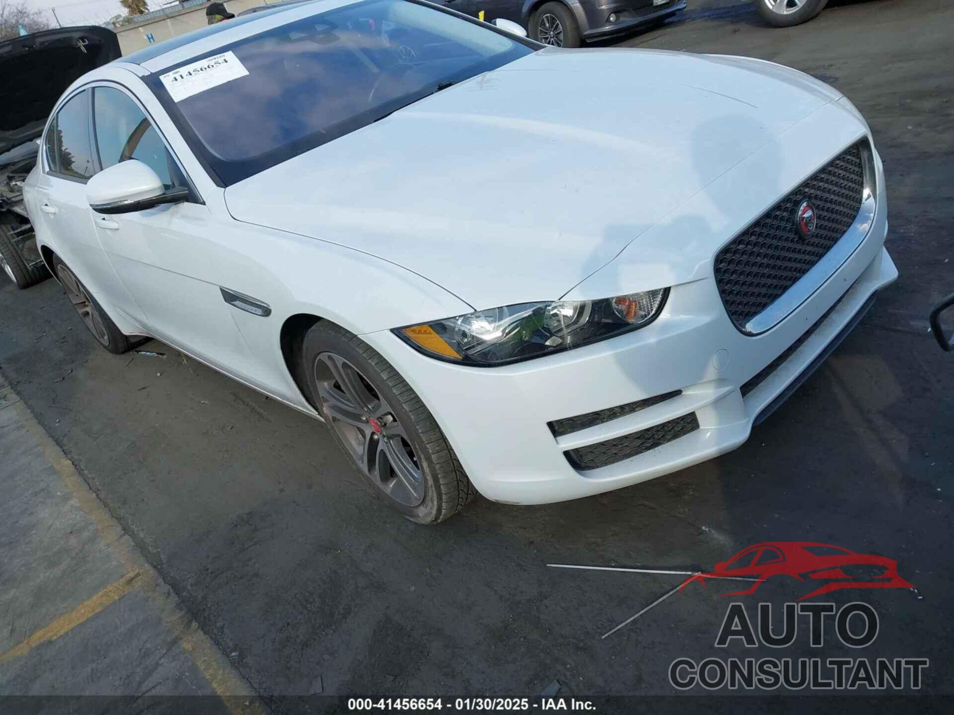 JAGUAR XE 2017 - SAJAD4BV5HA960334