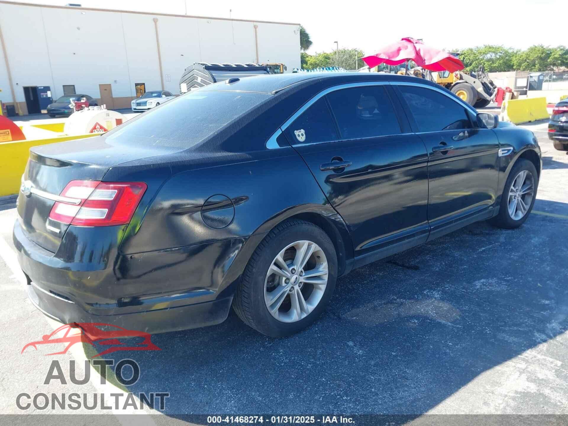 FORD TAURUS 2015 - 1FAHP2D88FG192543