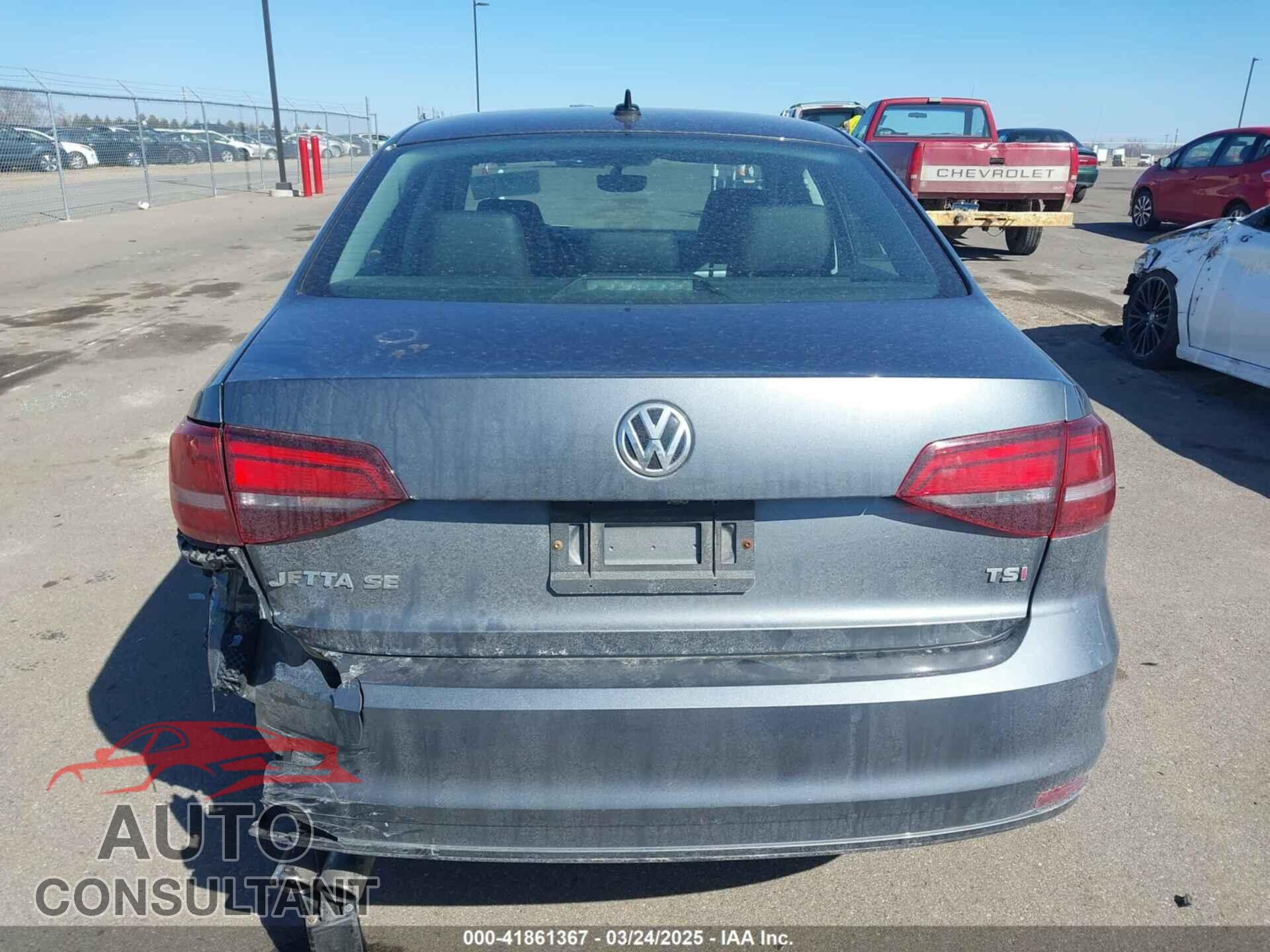 VOLKSWAGEN JETTA 2017 - 3VWDB7AJ5HM371320