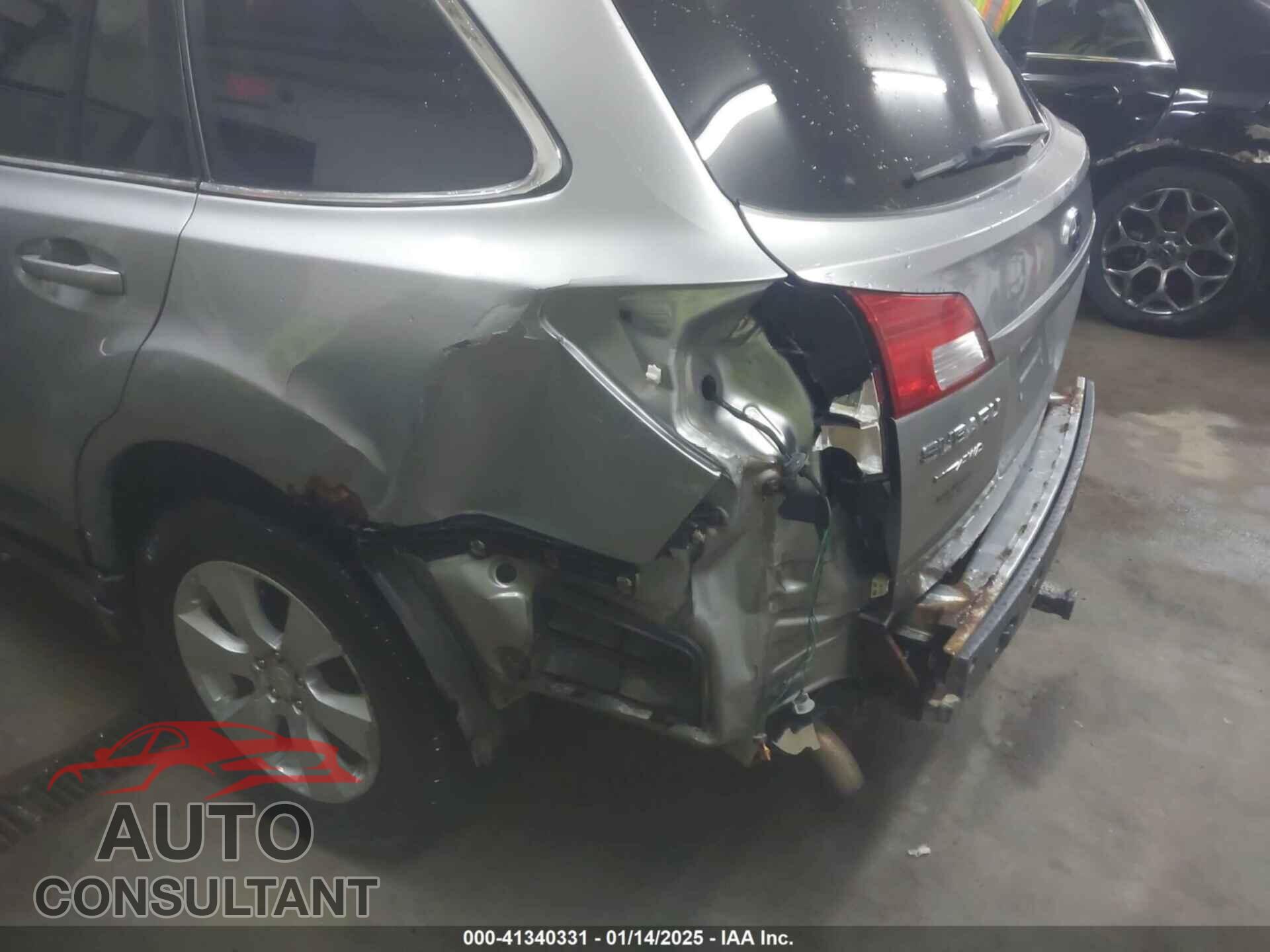 SUBARU OUTBACK 2010 - 4S4BRBGC8A3325775