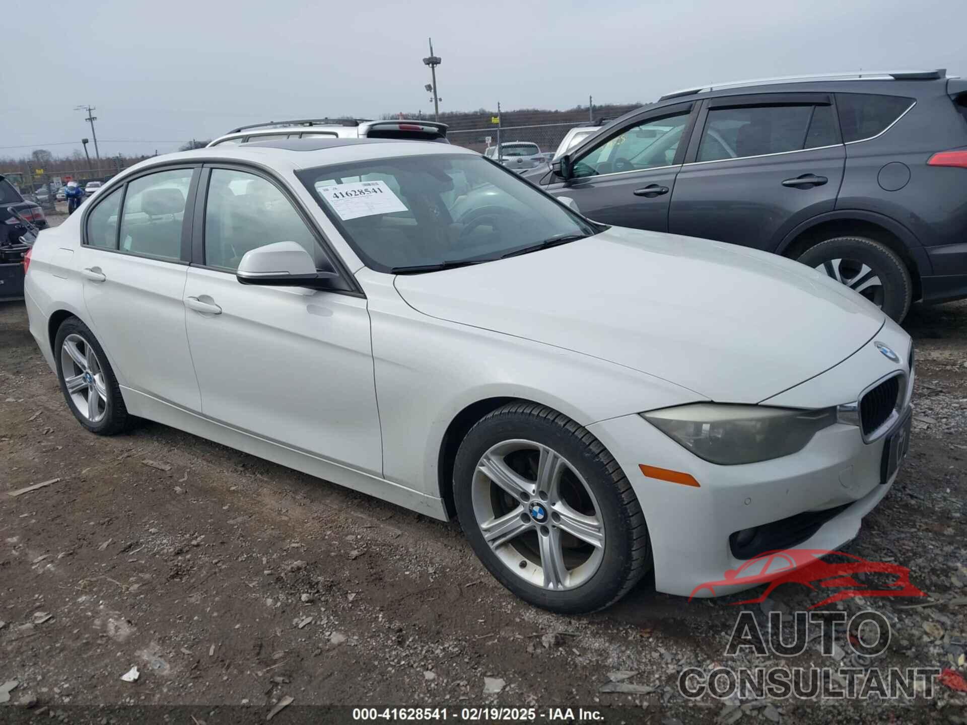BMW 328I 2013 - WBA3C1C53DF442711