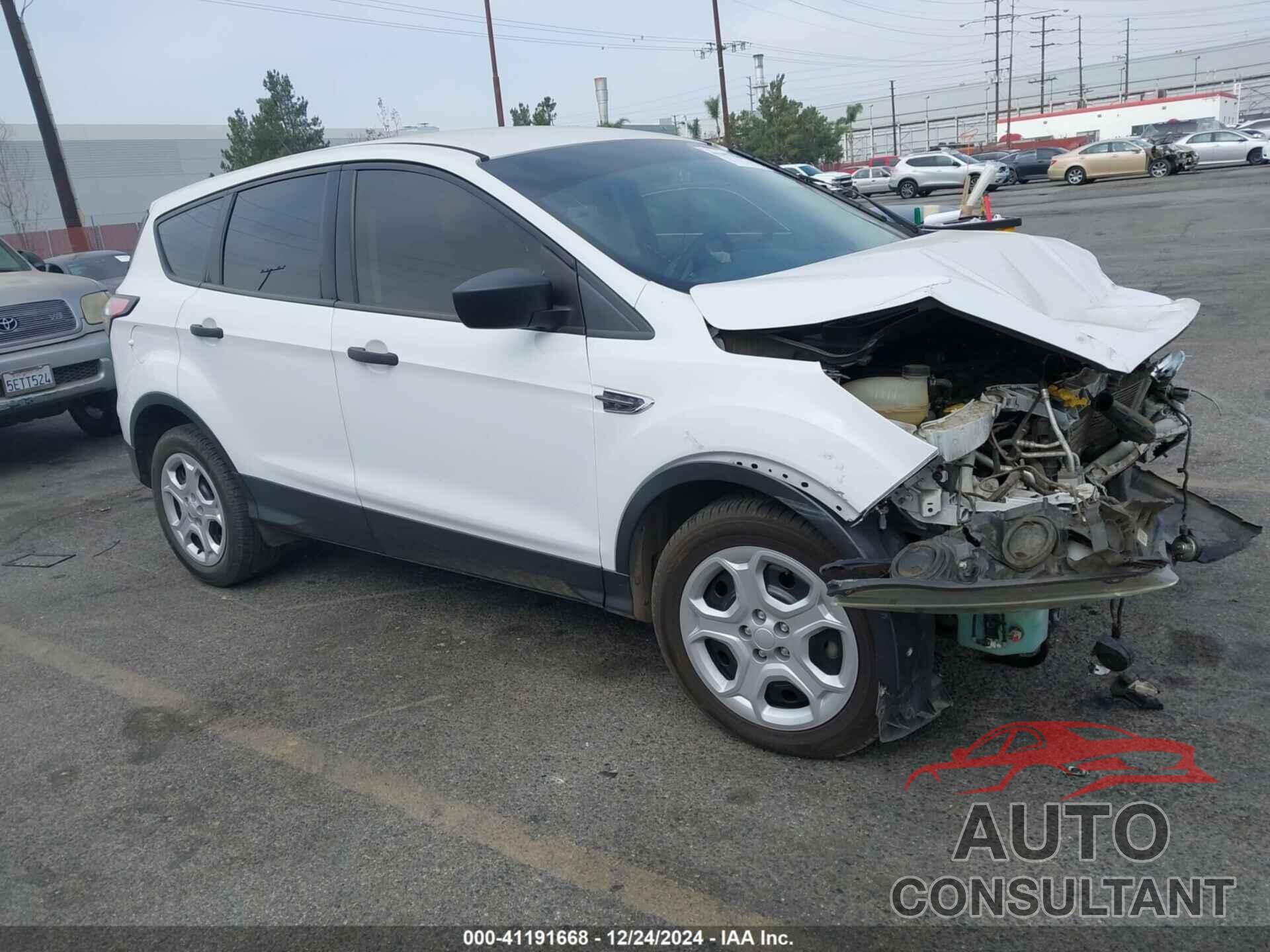 FORD ESCAPE 2018 - 1FMCU0F7XJUB25972