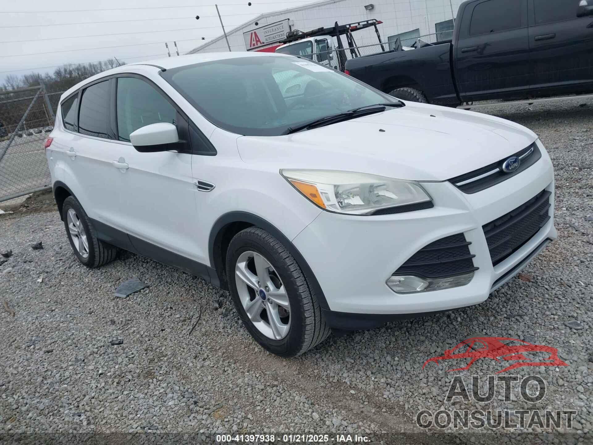FORD ESCAPE 2015 - 1FMCU0GX3FUB33840