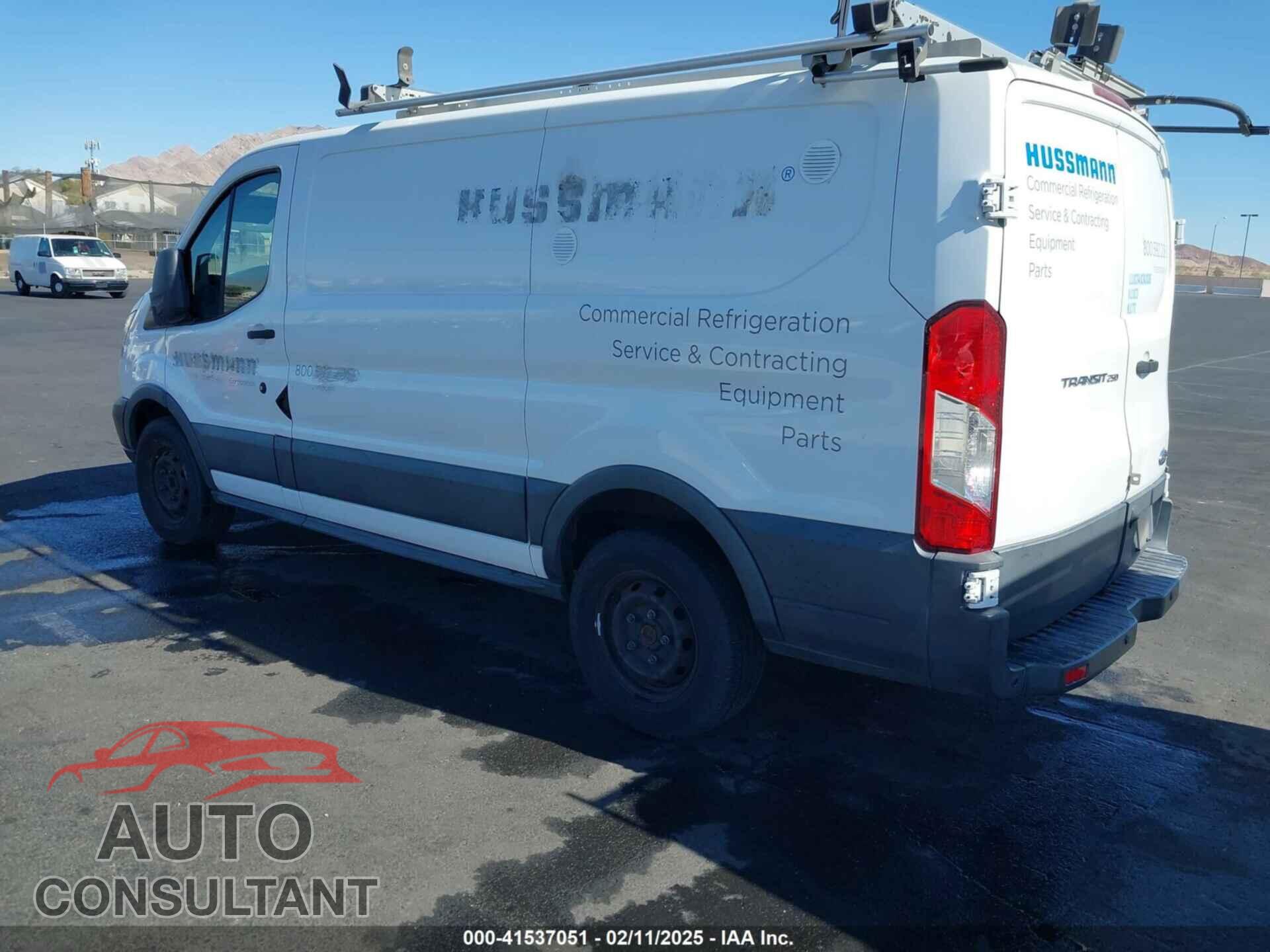 FORD TRANSIT-250 2017 - 1FTYR1YM6HKB18821