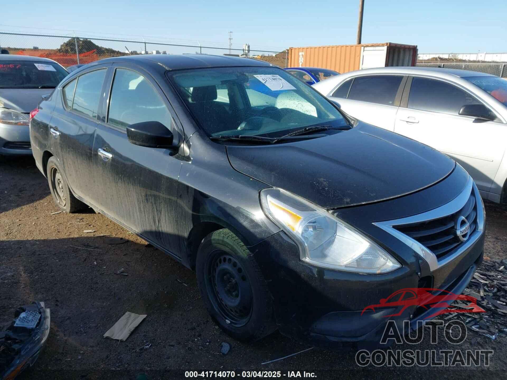 NISSAN VERSA 2017 - 3N1CN7AP4HL842439