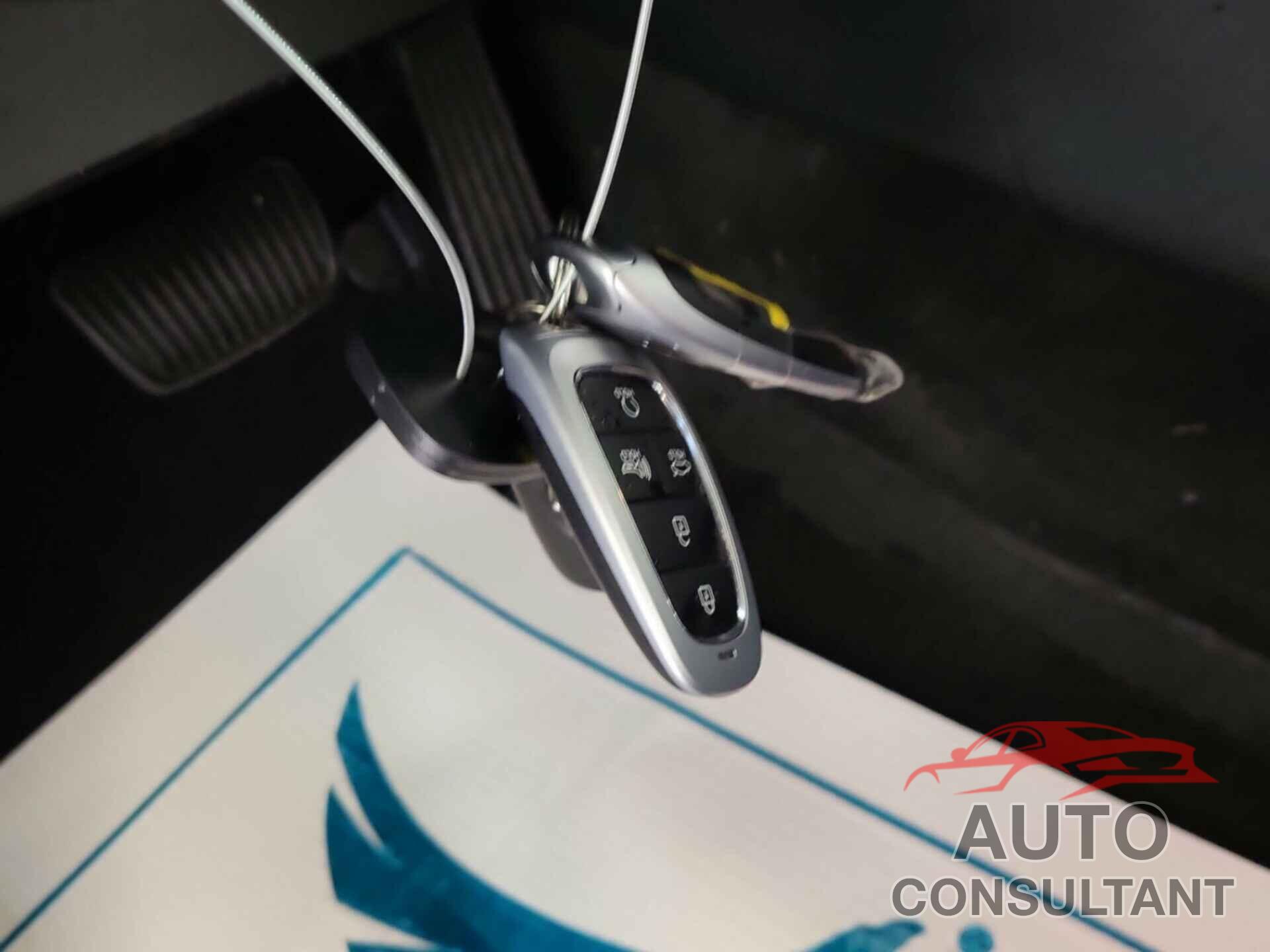HYUNDAI SONATA 2021 - KMHL24JJ6MA030315