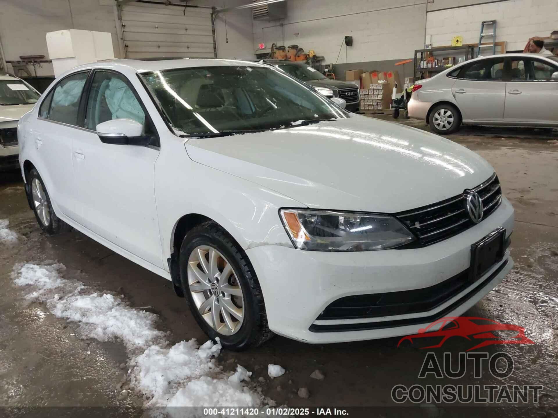 VOLKSWAGEN JETTA 2016 - 3VWD67AJ4GM328882