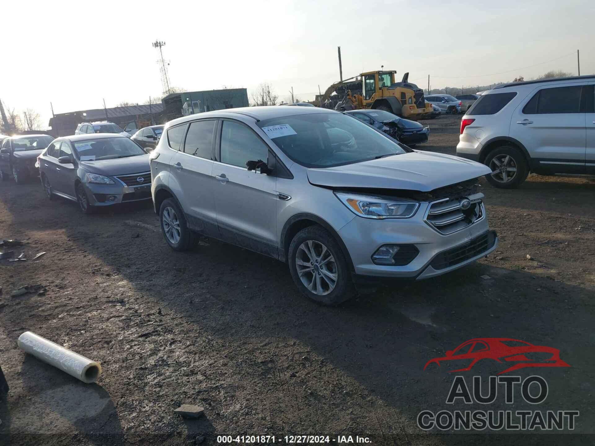 FORD ESCAPE 2017 - 1FMCU0GD9HUC58883