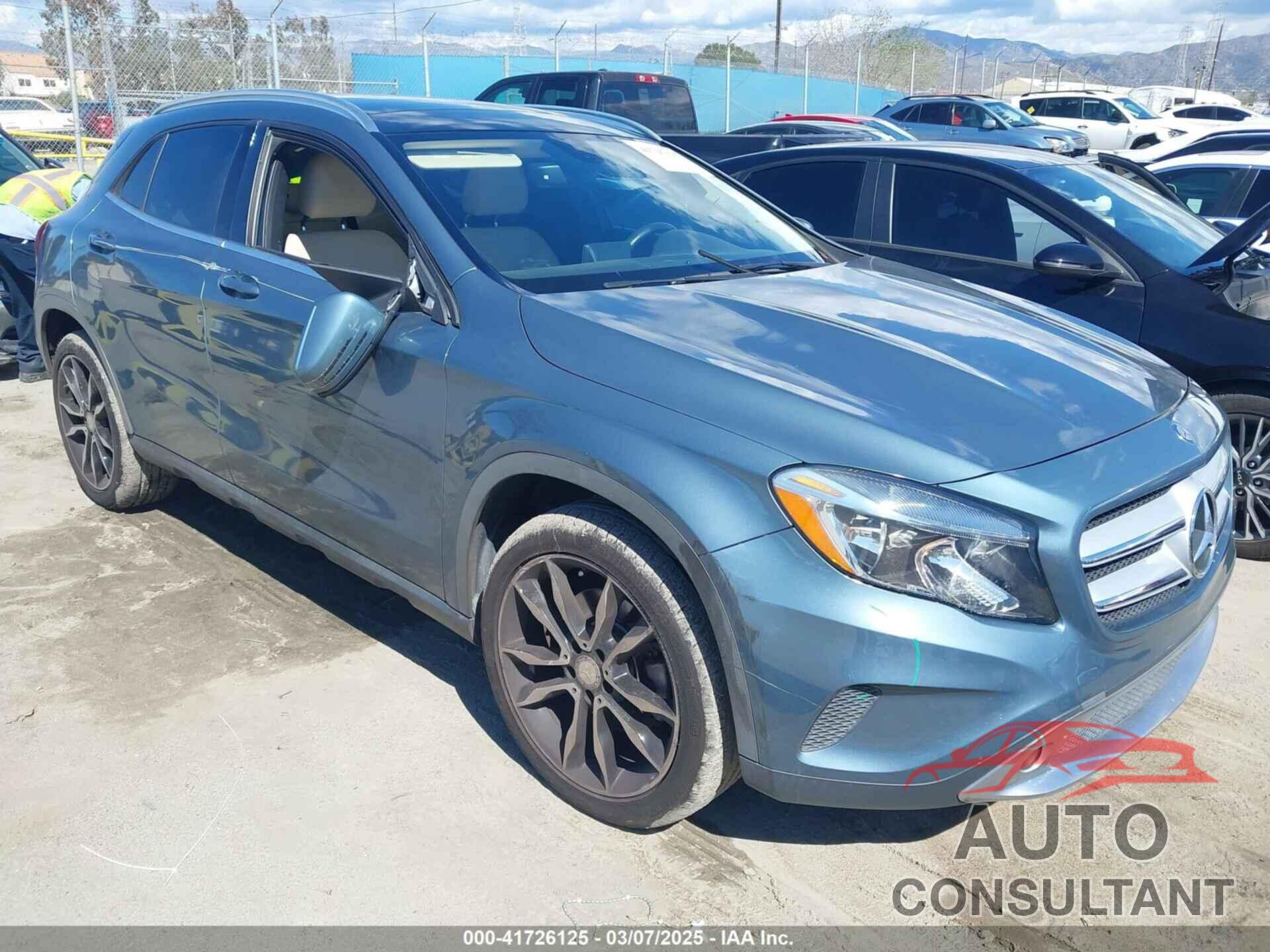 MERCEDES-BENZ GLA 250 2015 - WDCTG4GB8FJ069183