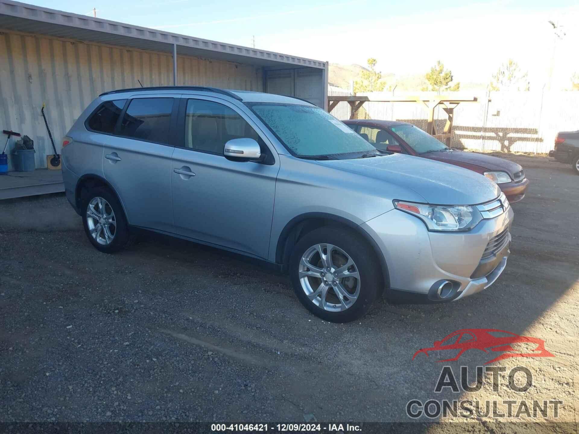 MITSUBISHI OUTLANDER 2015 - JA4AZ3A36FZ004573